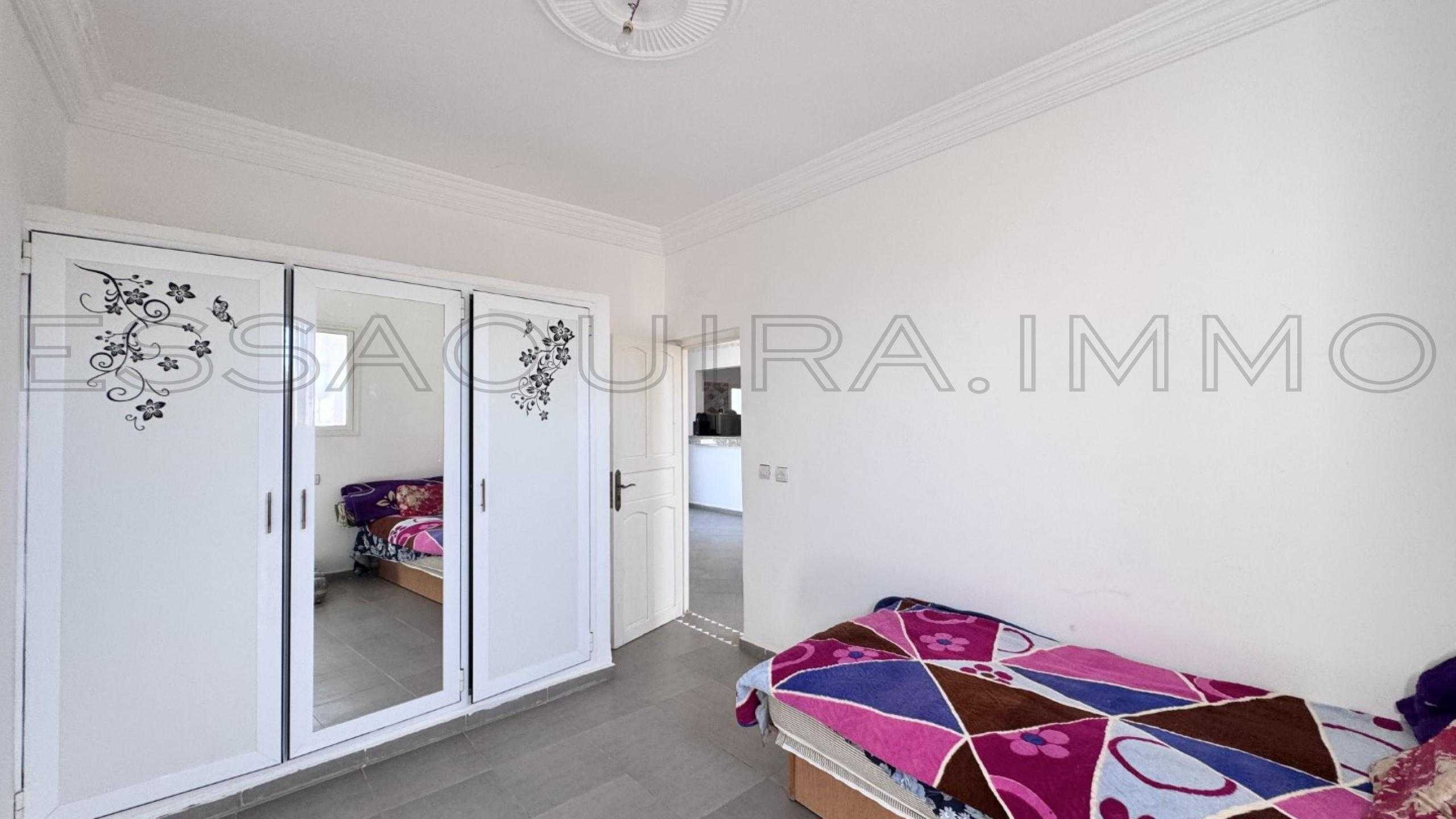 maison de 100 m&sup2; sur un terrain de 400 m&sup2;