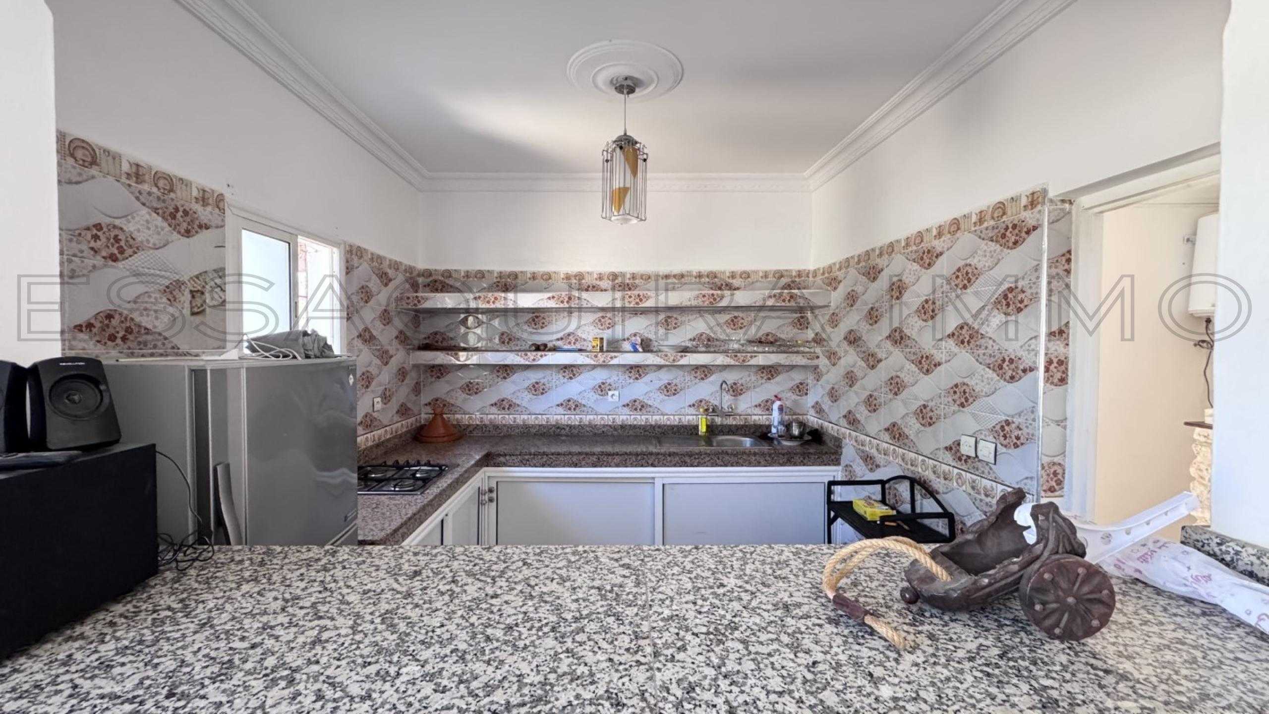 maison de 100 m&sup2; sur un terrain de 400 m&sup2;