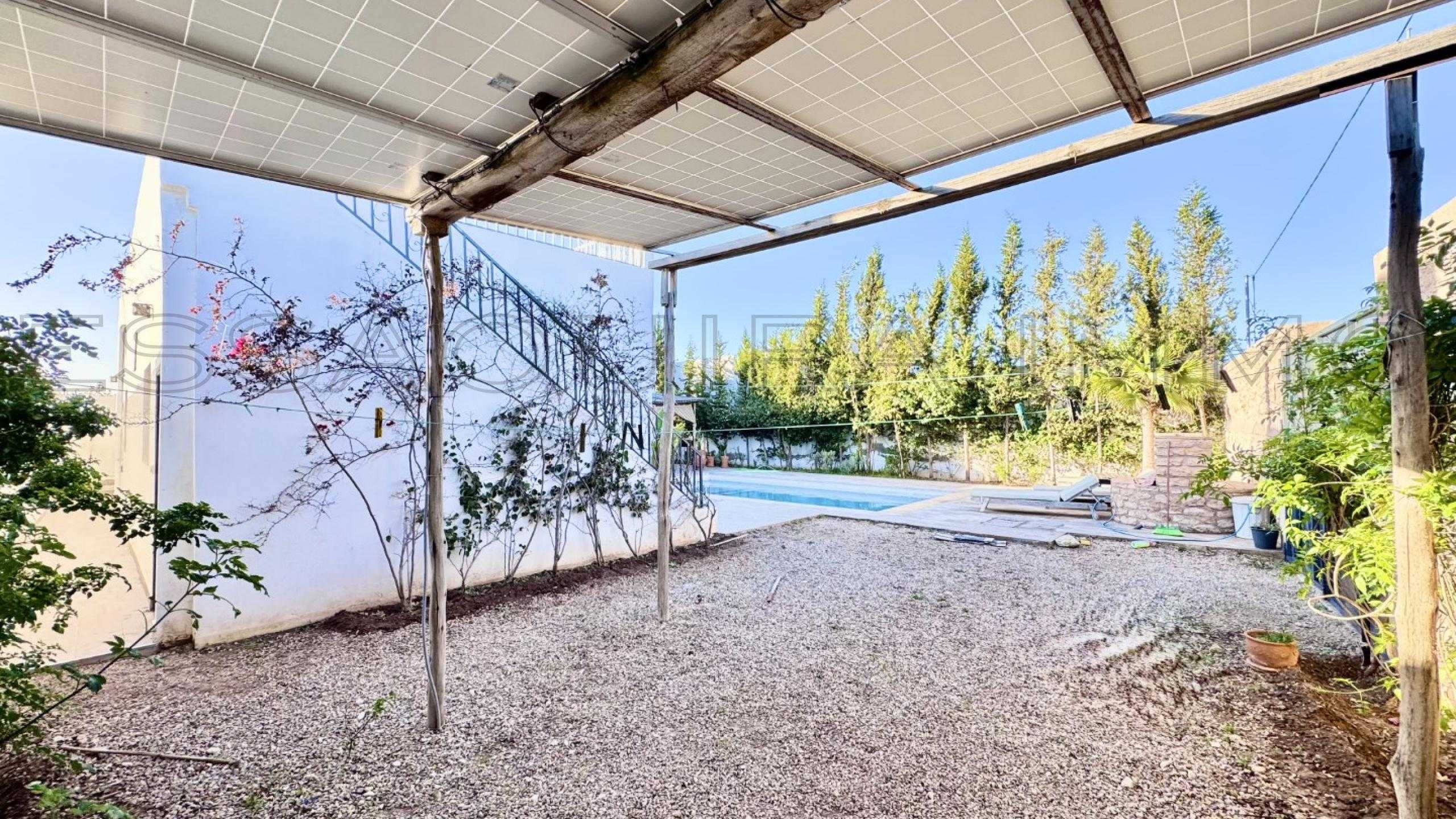 villa avec réfrigérateur