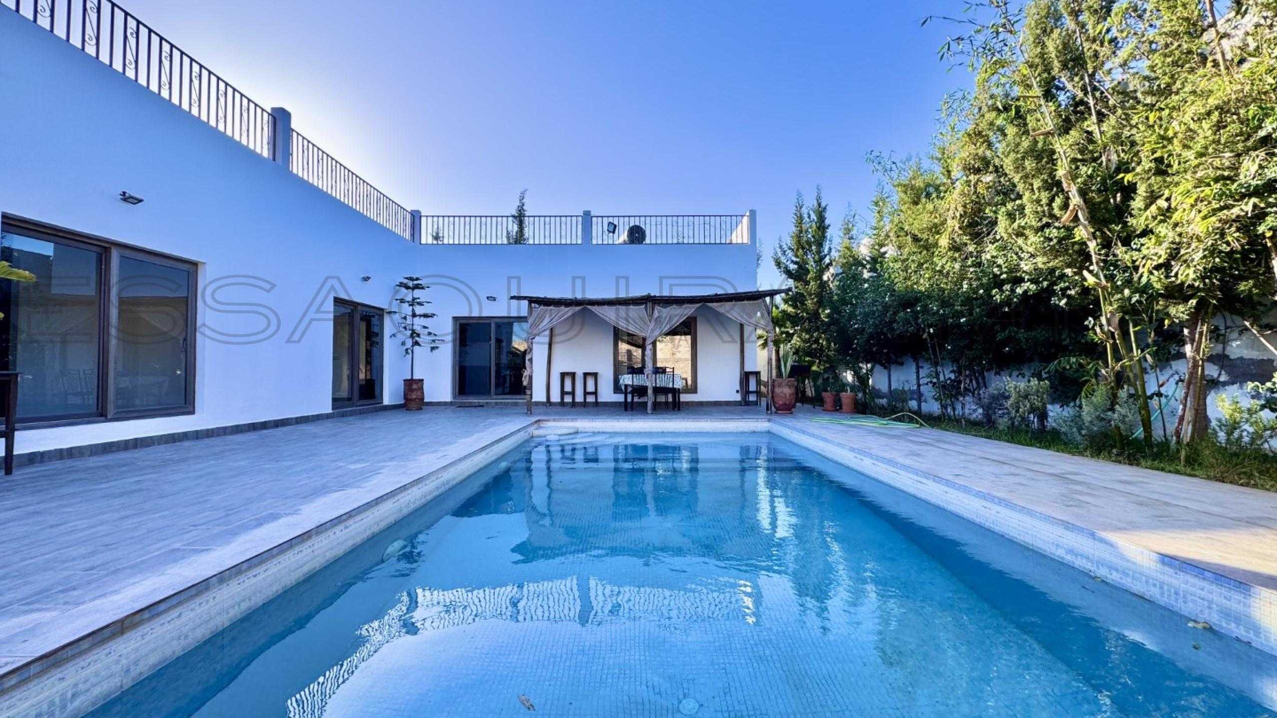 villa référence 2537