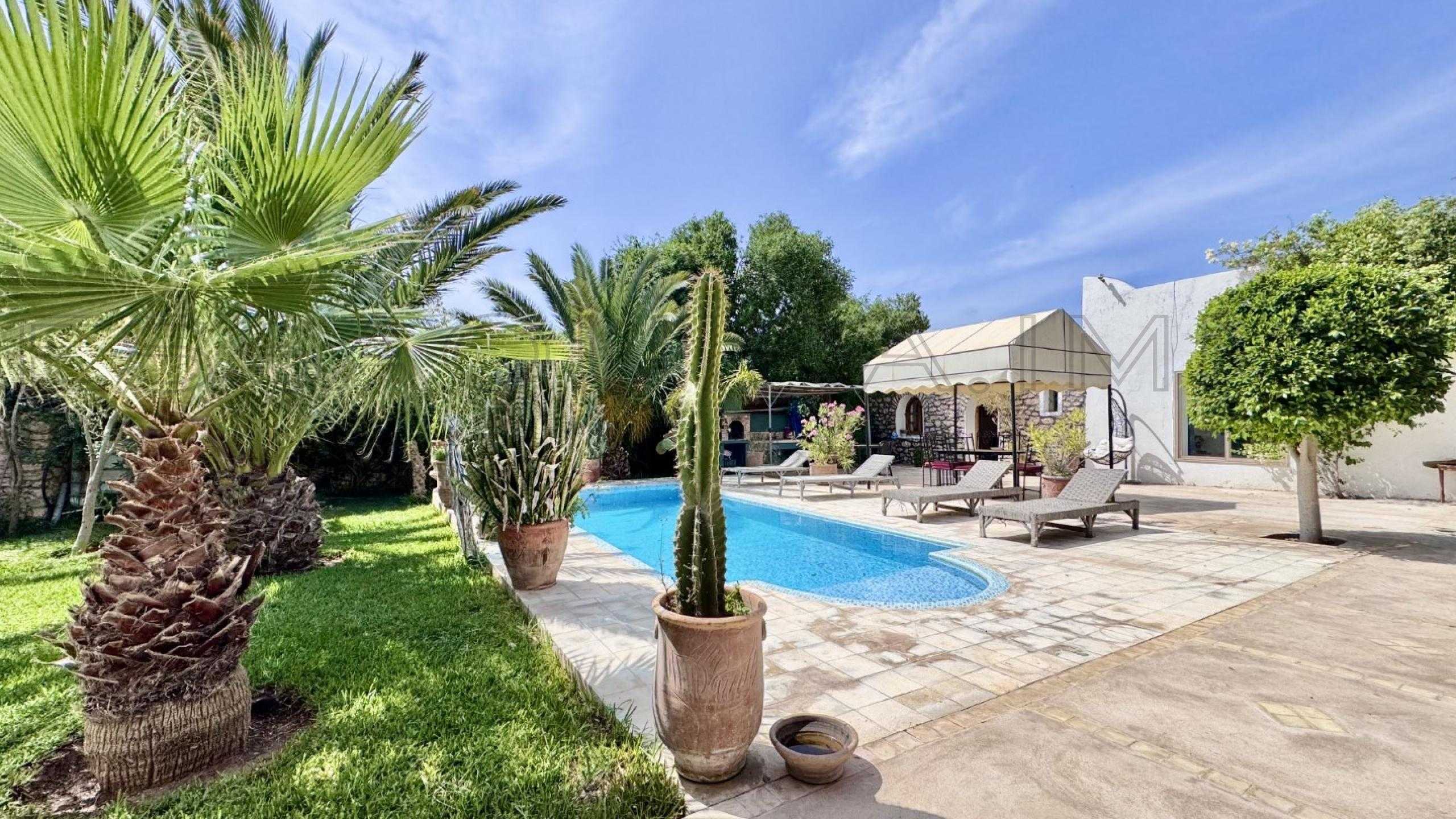 villa à 14 000dhs /mois