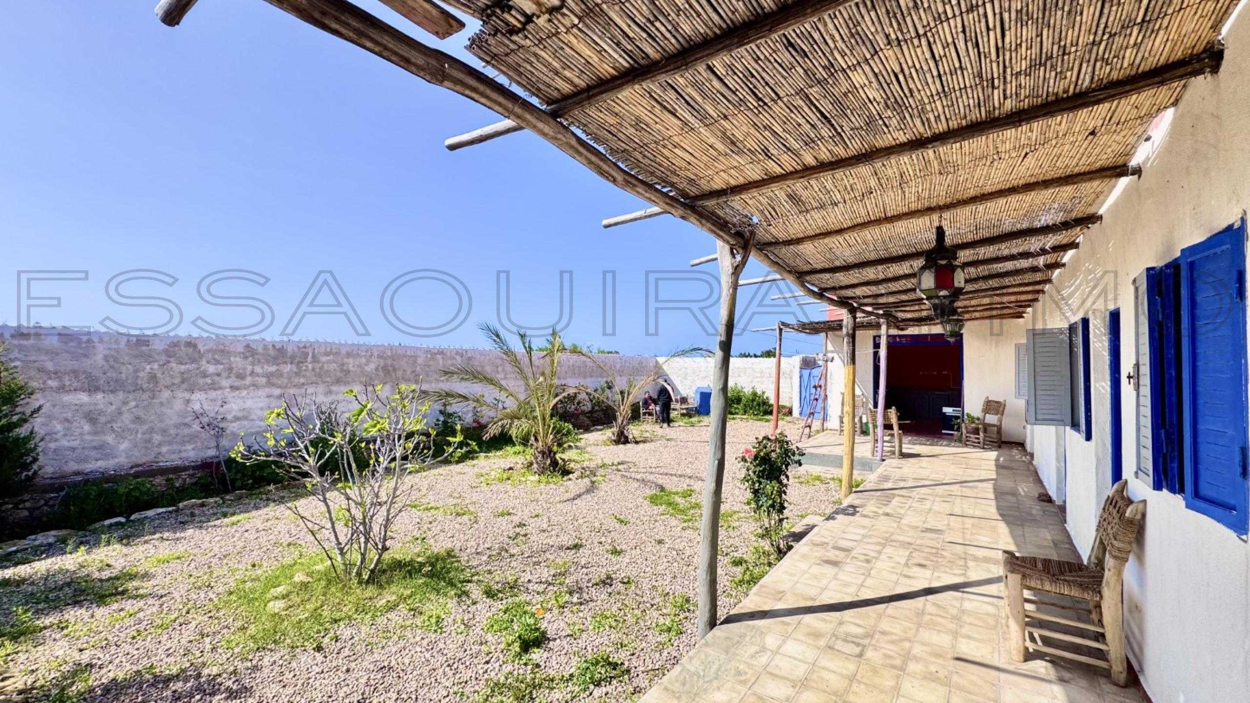 maison avec 3 chambres et 3 salles de bain