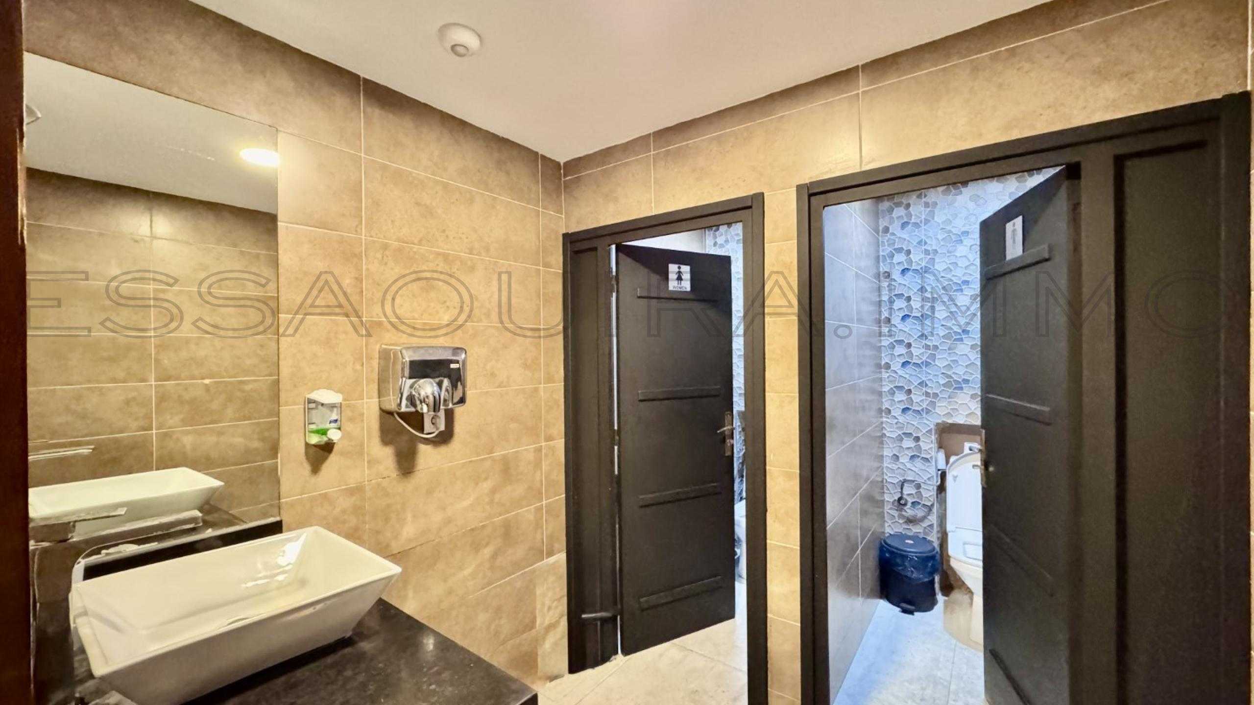 restaurant avec meublé