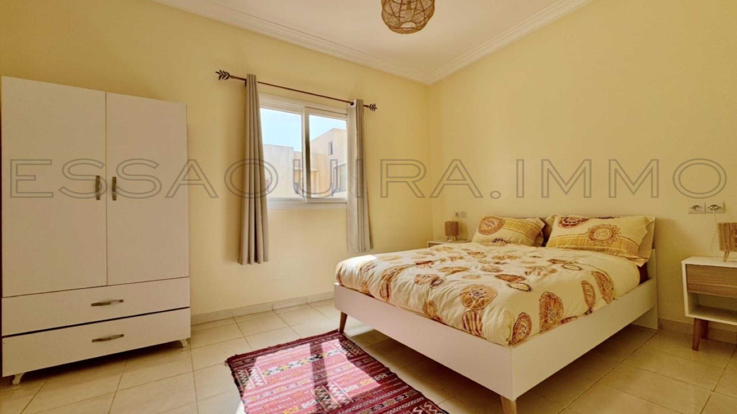 appartement avec vaisselle