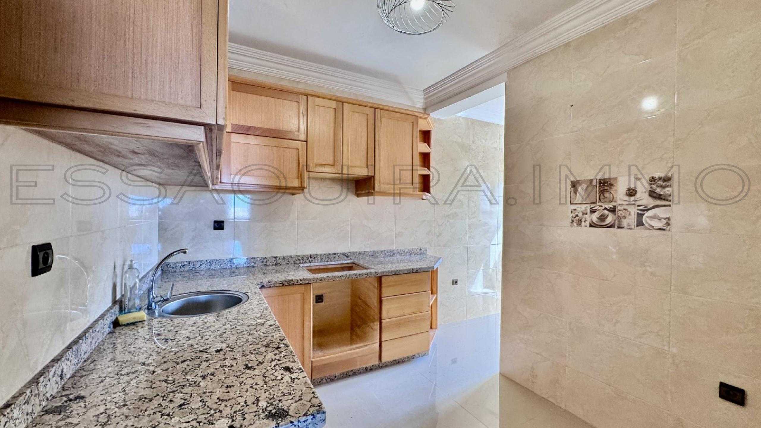 appartement avec 2 chambres et 1 salle de bain