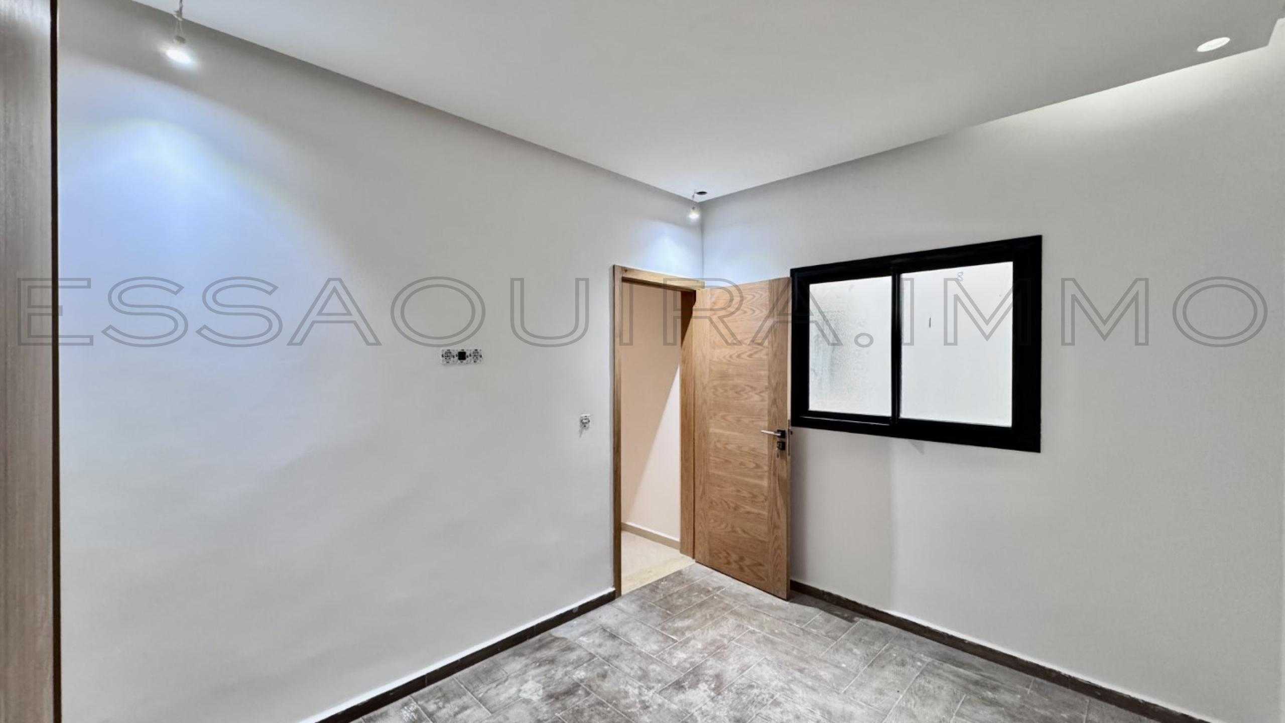 appartement avec 2 chambres et 1 salle de bain