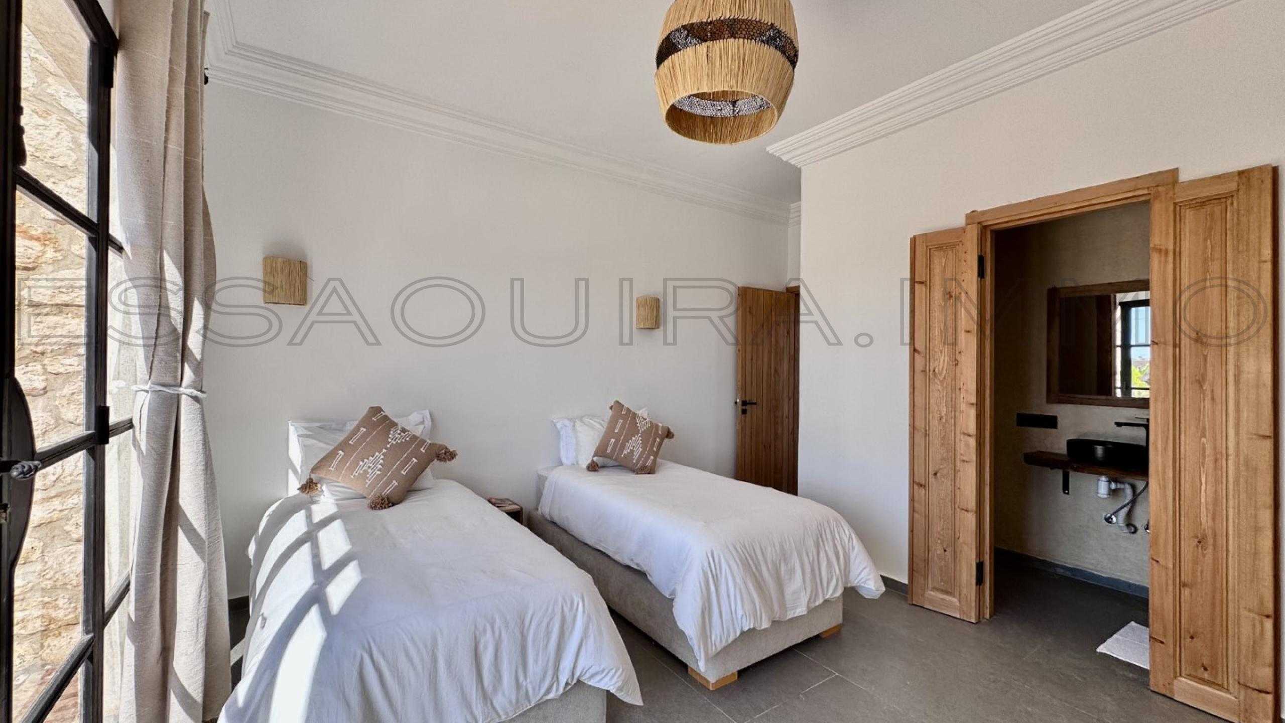 villa avec 3 chambres et 3 salles de bain