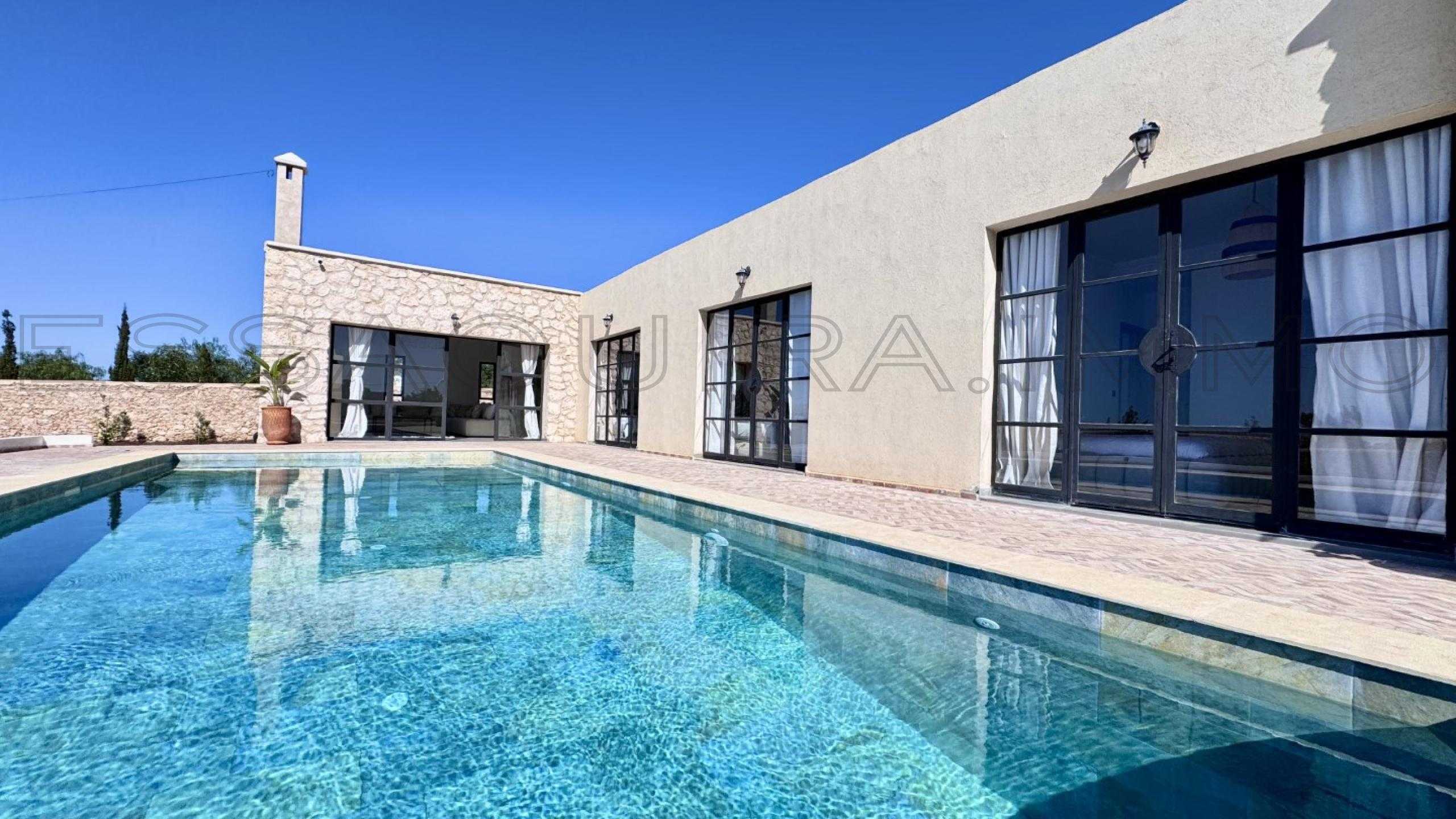 villa référence 2564