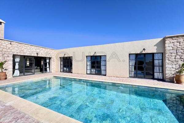 Villa d’exception meublée avec goût –Fibre optique et confort 