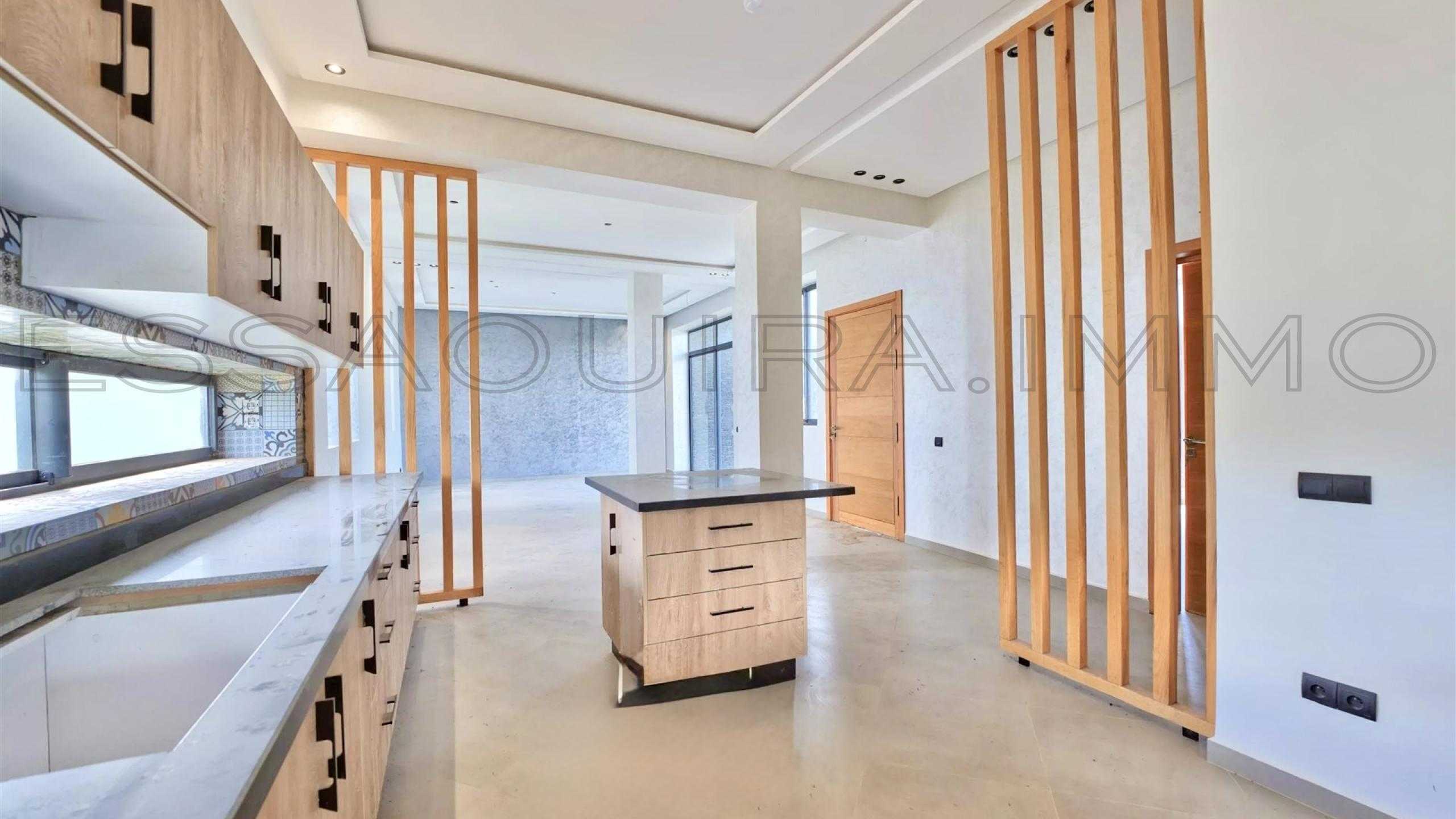 villa avec 3 chambres et 4 salles de bain