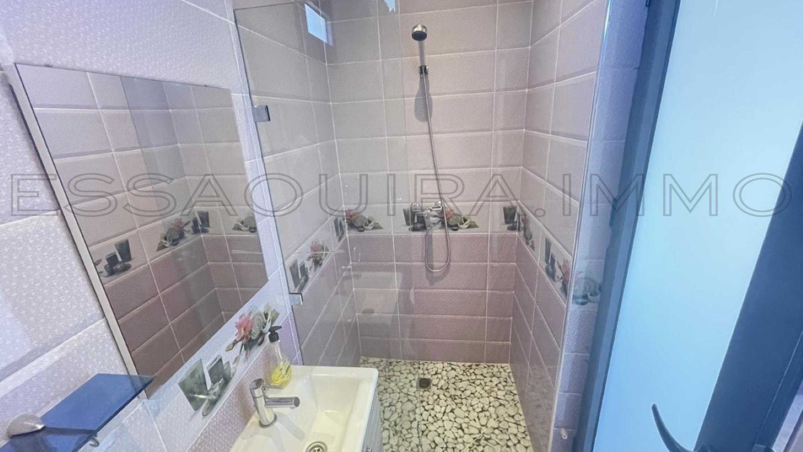 villa avec chauffe-eau solaire