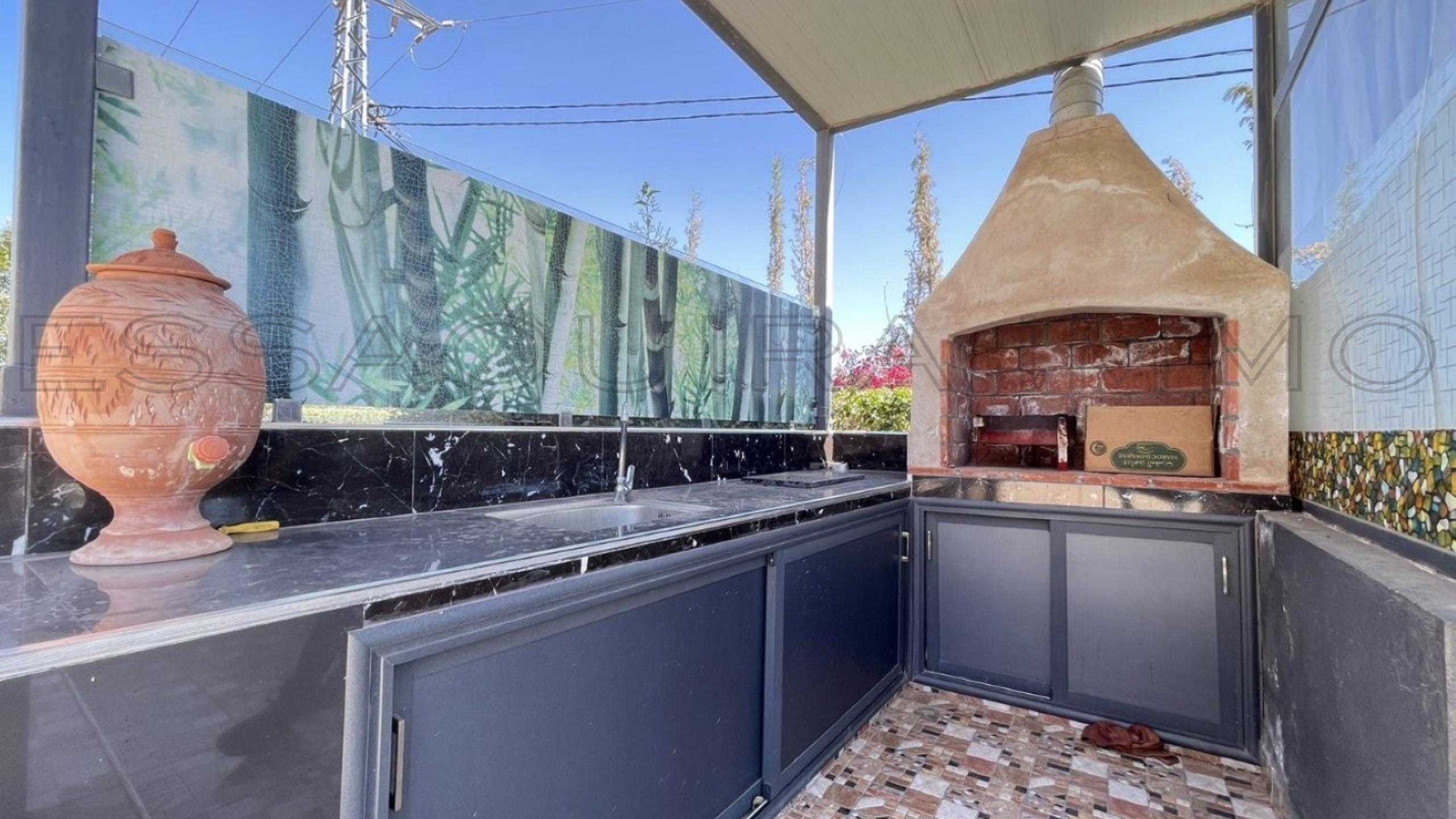 villa avec 4 chambres et 4 salles de bain