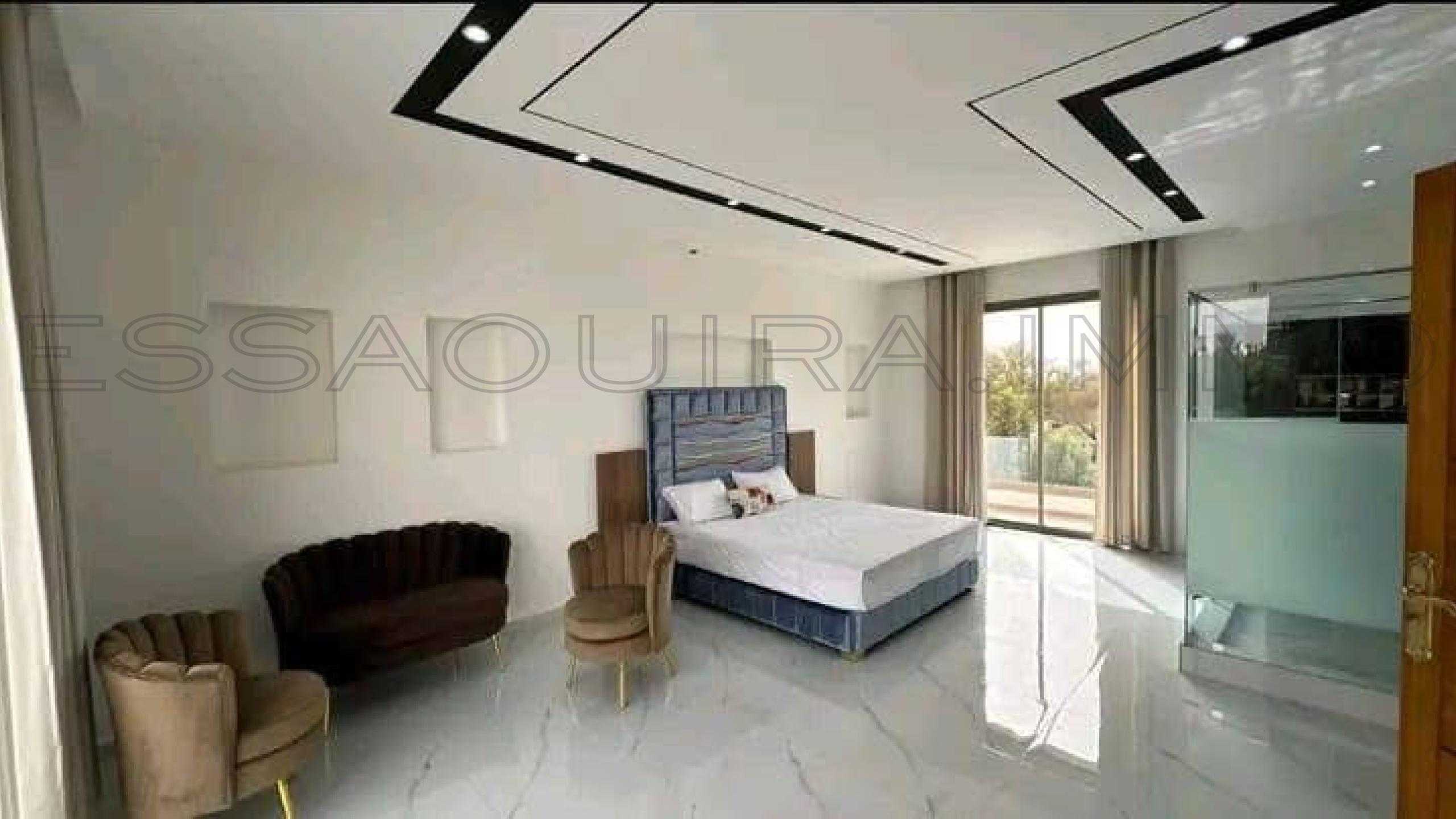 villa avec balcon