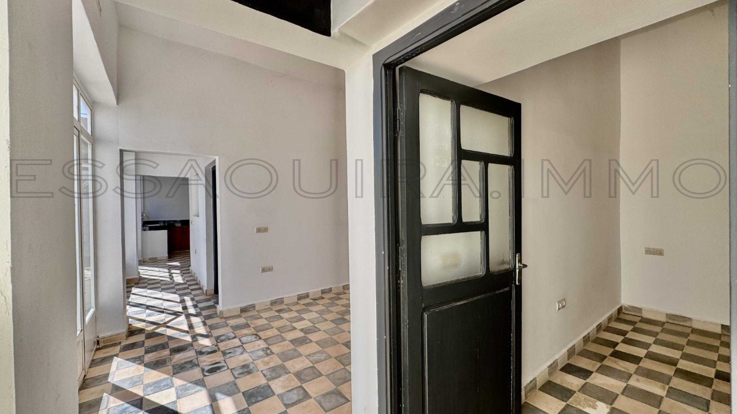 maison de 100 m&sup2; sur un terrain de 400 m&sup2;