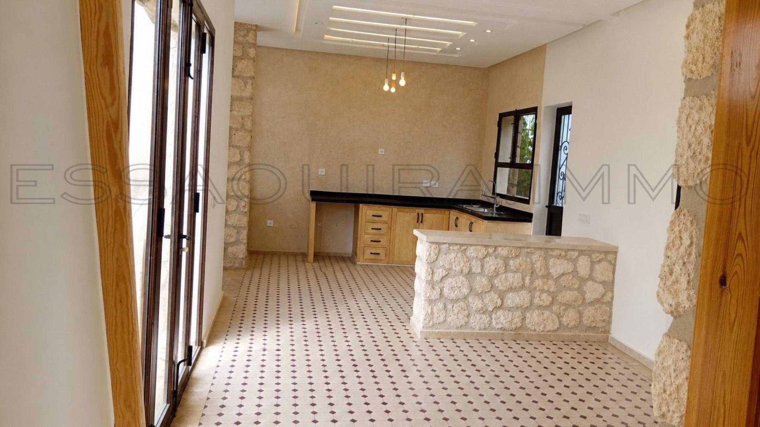 villa de 130 m&sup2; sur un terrain de 1,000 m&sup2;