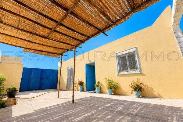 Petite maison beldi à louer à Ghazoua 