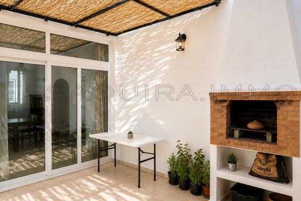 Appartement Meublé de Charme avec Terrasse & Solarium Privatifs