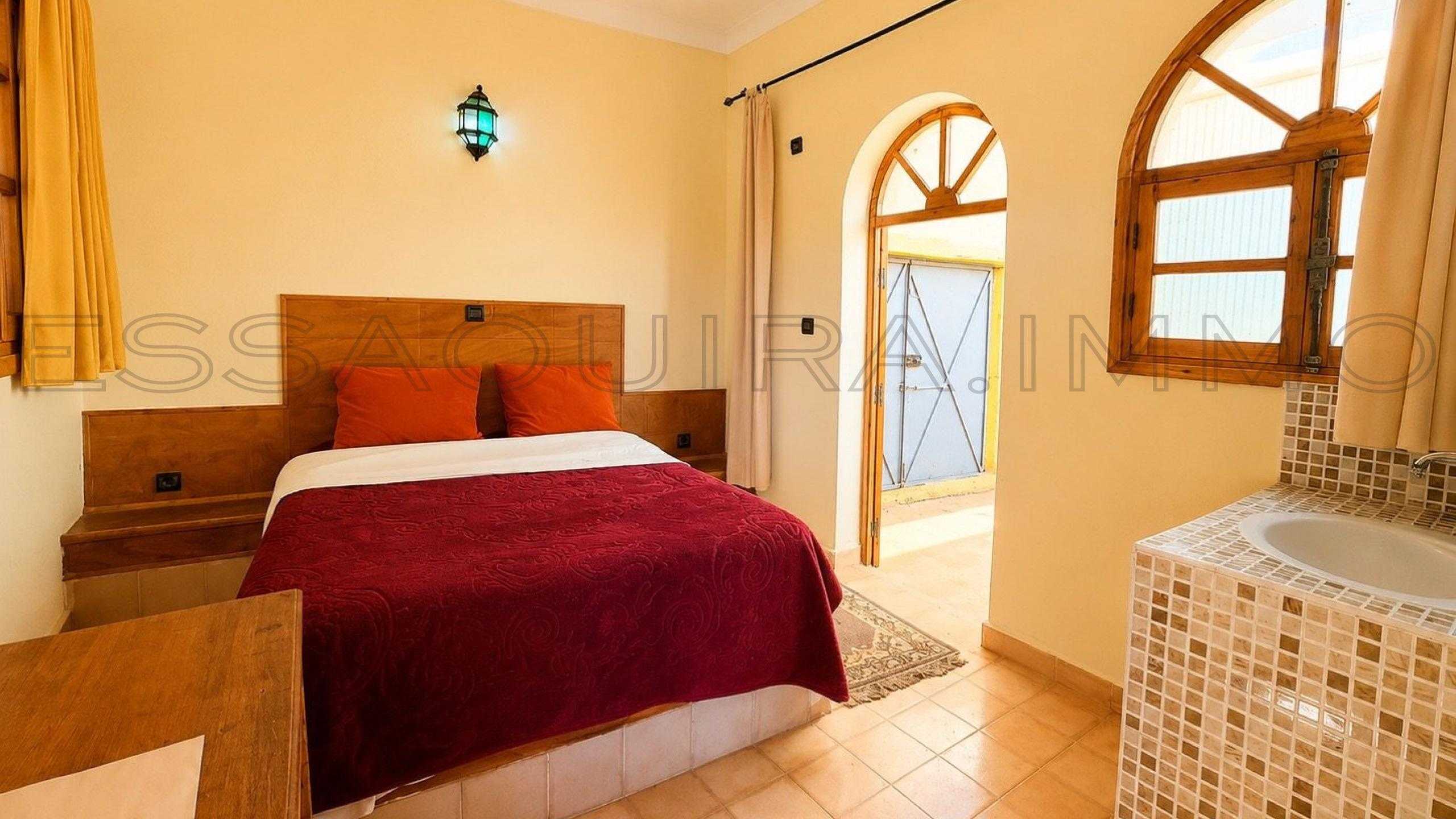 villa de 500 m&sup2; sur un terrain de 0 m&sup2;