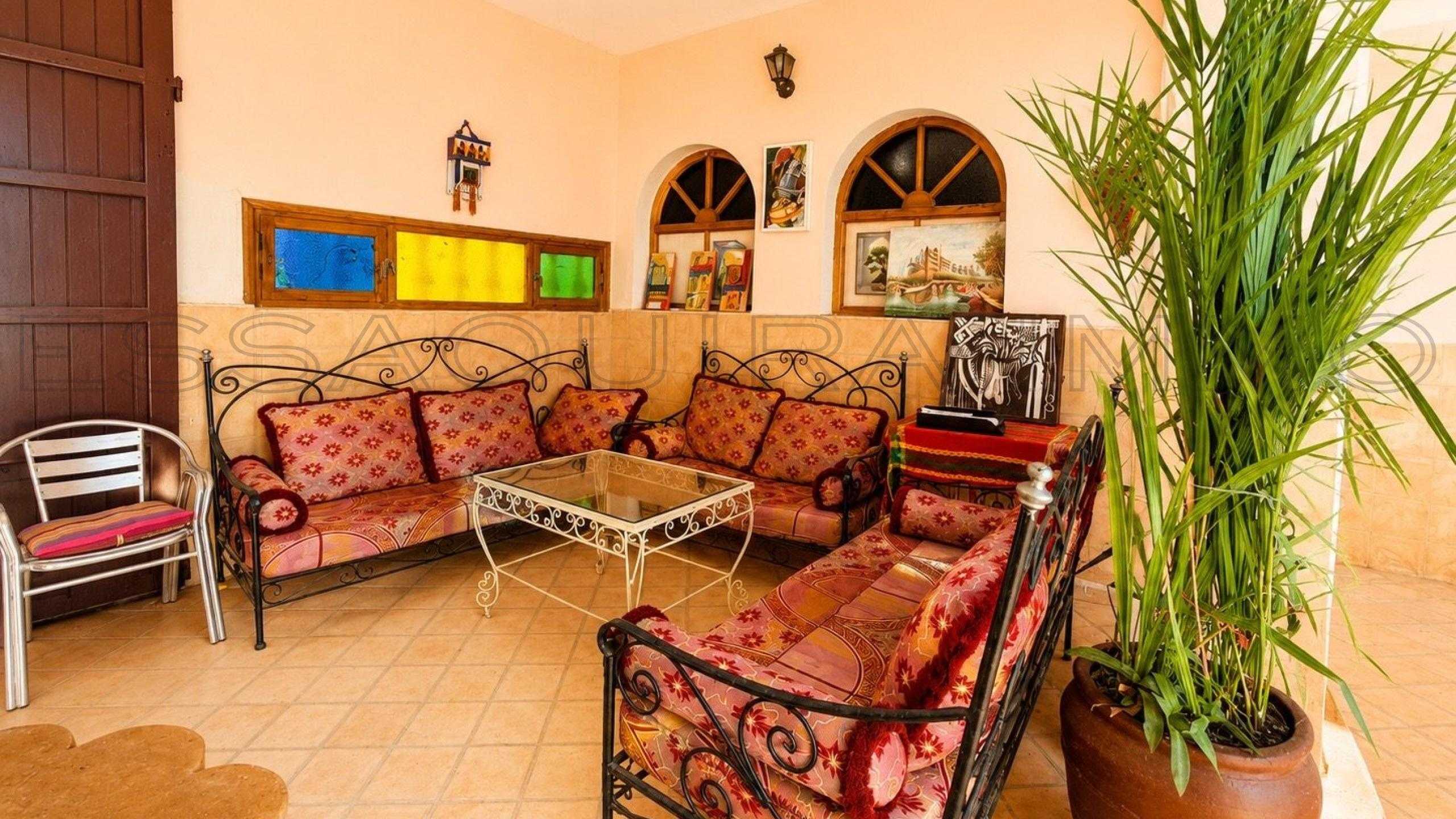 villa avec terrasse
