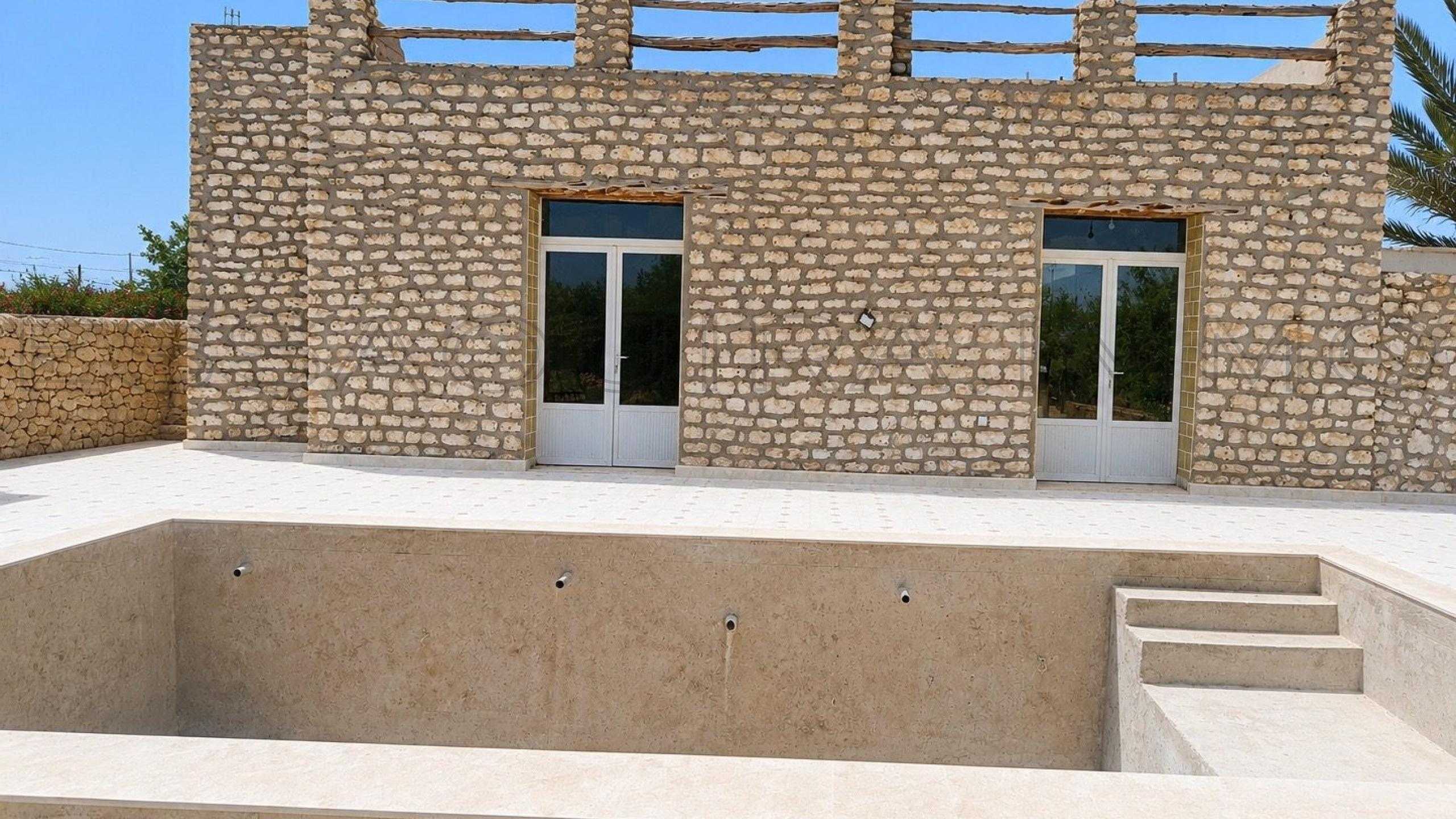 villa référence 2595