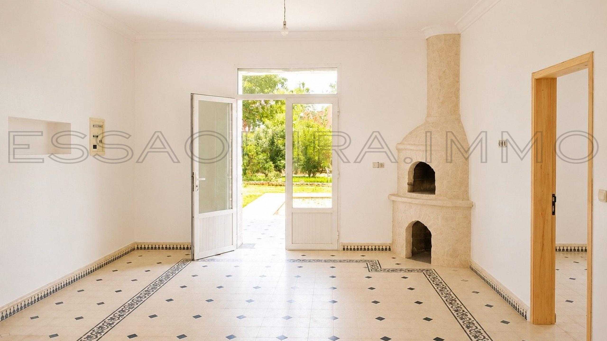 villa de 130 m&sup2; sur un terrain de 1,300 m&sup2;