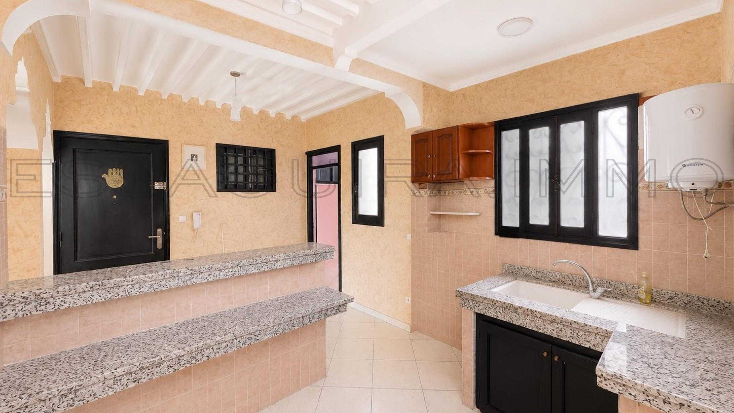 appartement avec 2 chambres et 1 salle de bain