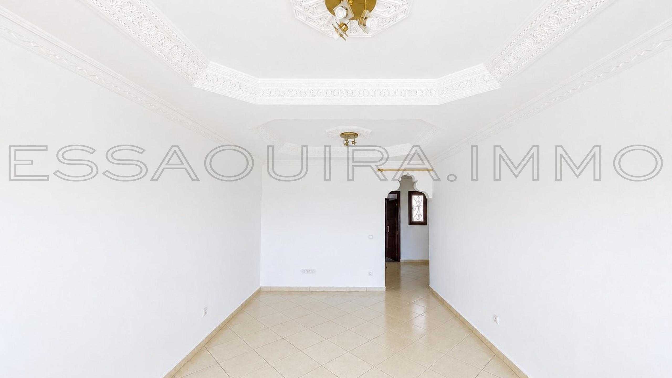appartement avec 2 chambres et 1 salle de bain