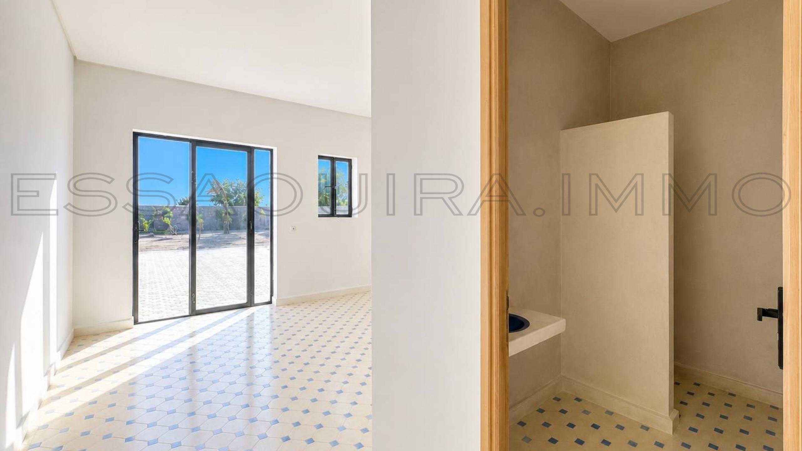 villa avec 4 chambres et 4 salles de bain