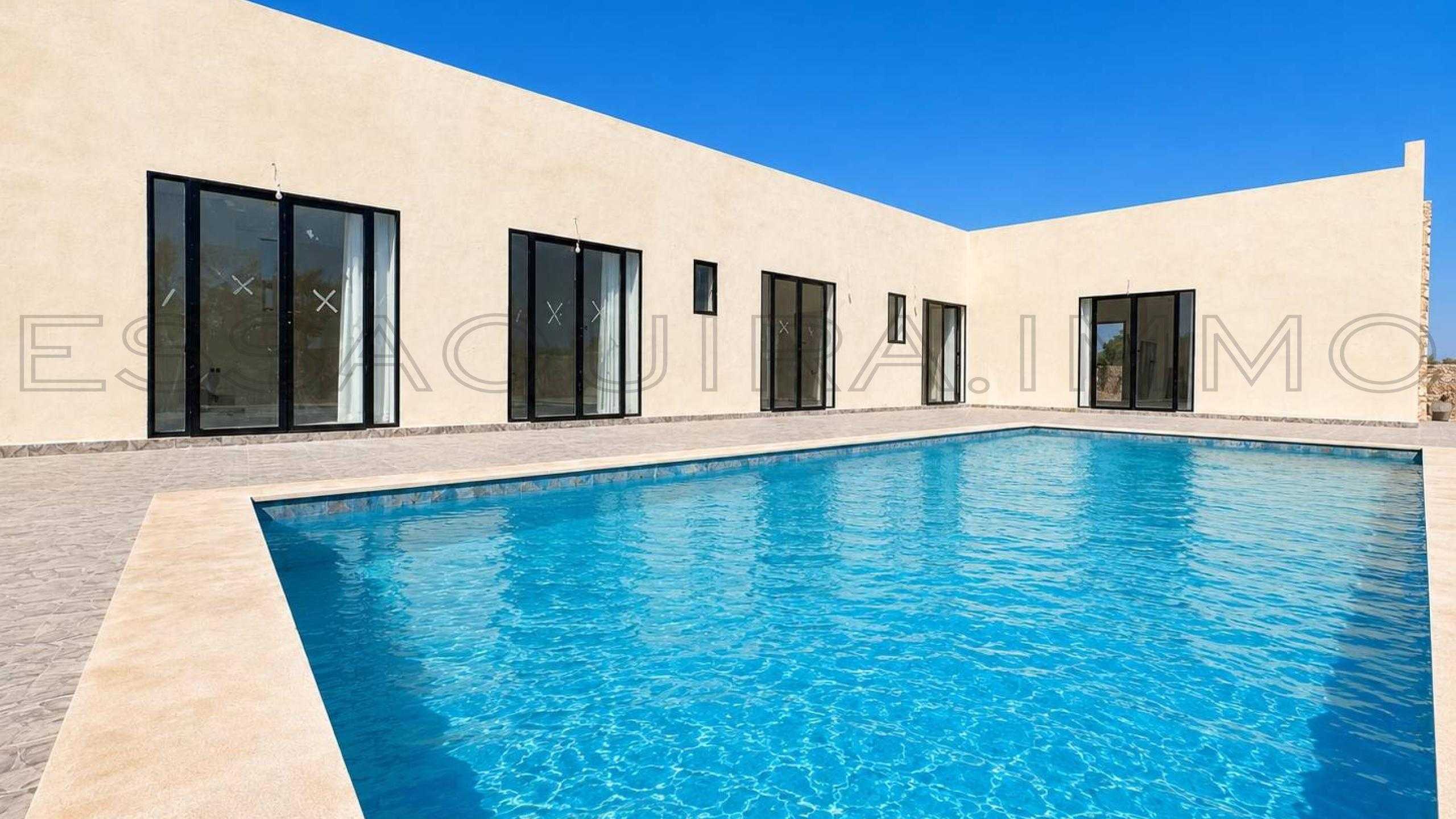 villa référence 2607