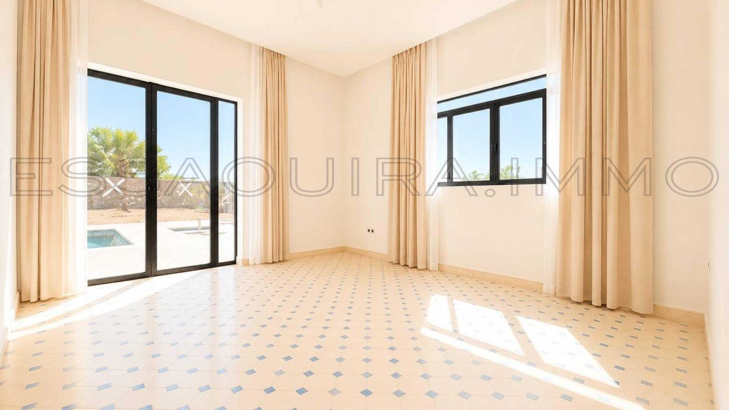 villa de 180 m&sup2; sur un terrain de 4,000 m&sup2;
