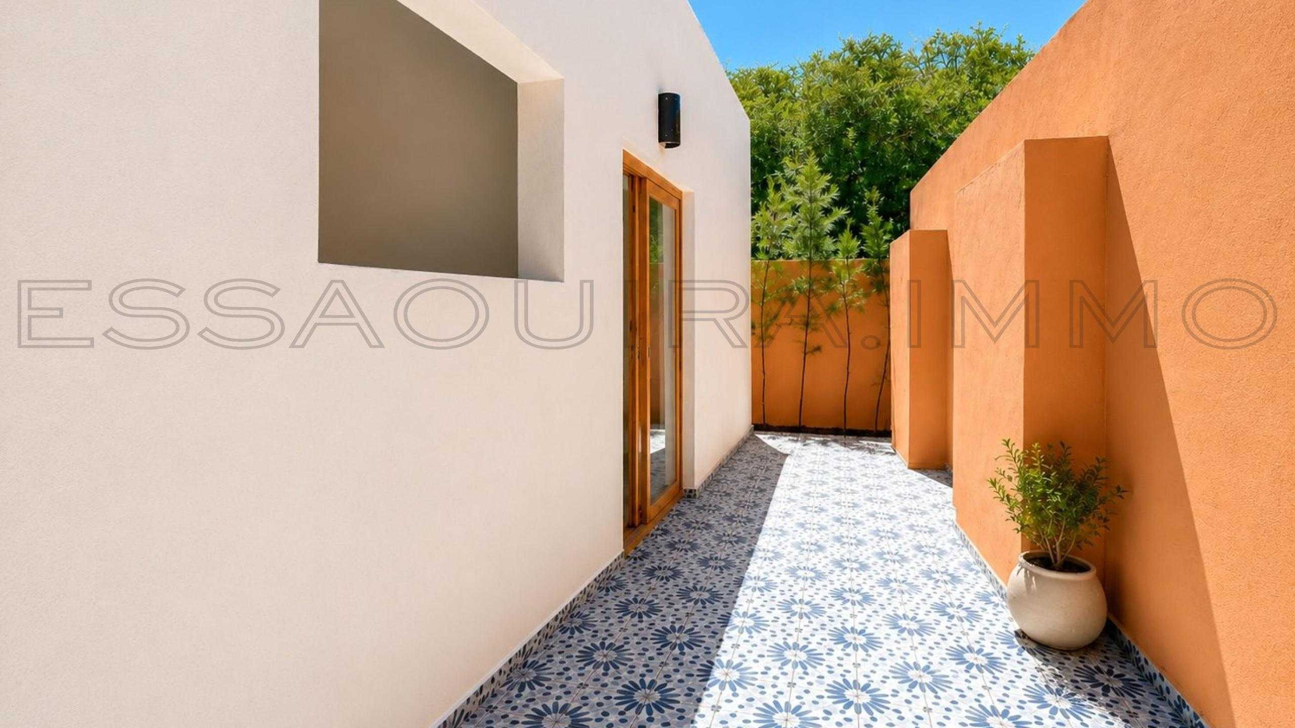 maison avec 2 chambres et 2 salles de bain