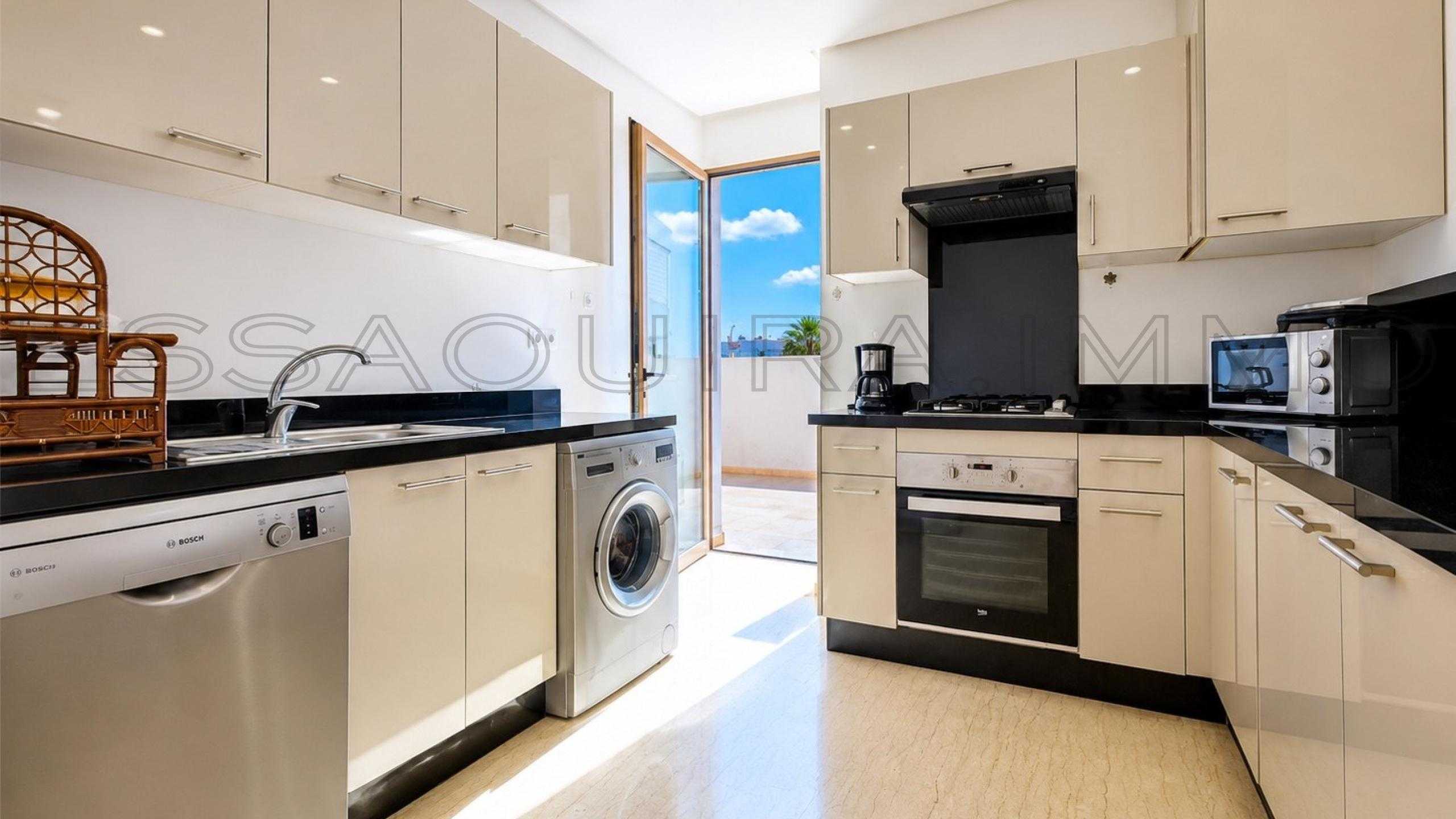 appartement avec 2 chambres et 1 salle de bain
