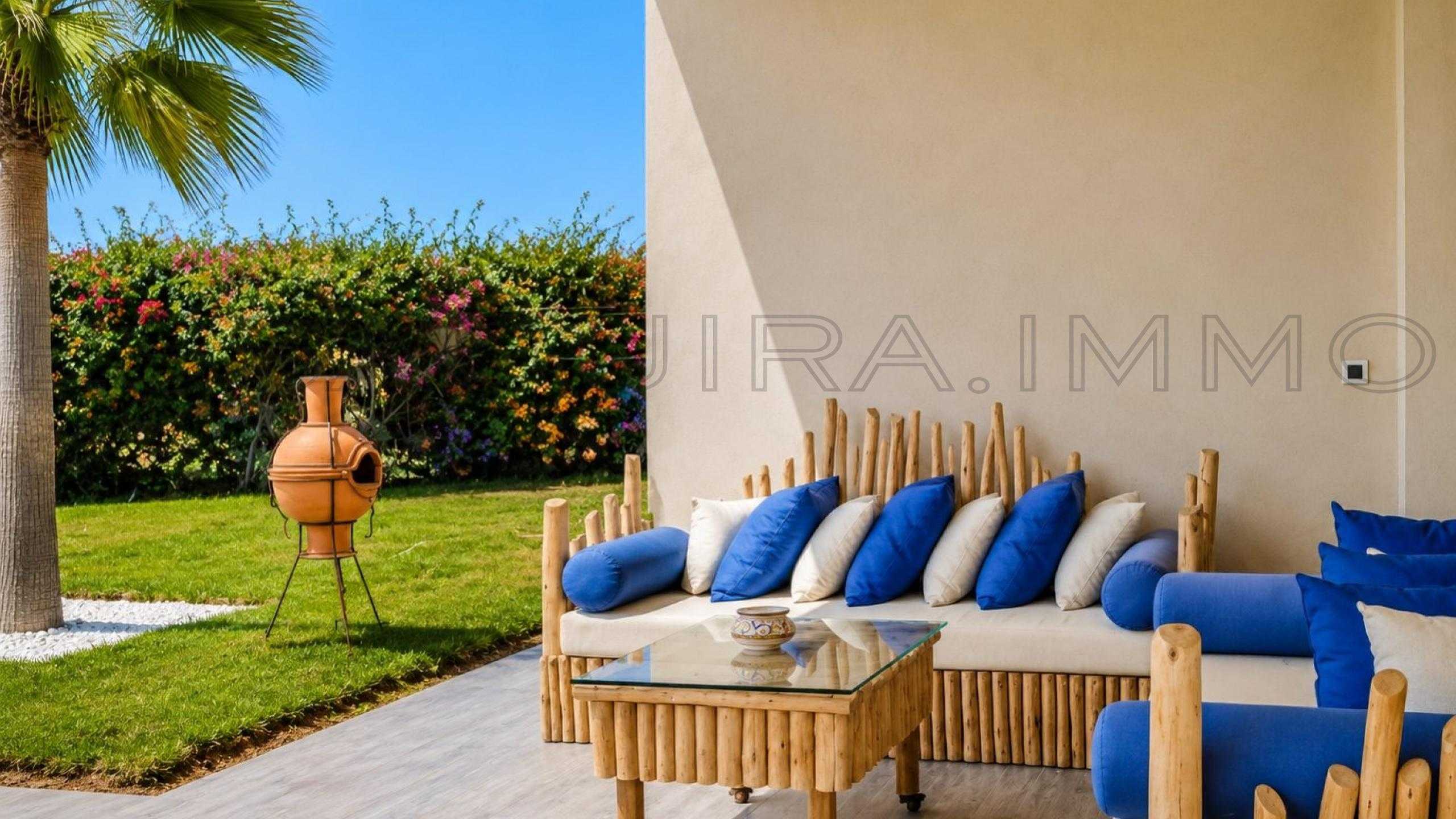 villa de 437 m&sup2; sur un terrain de 1,600 m&sup2;