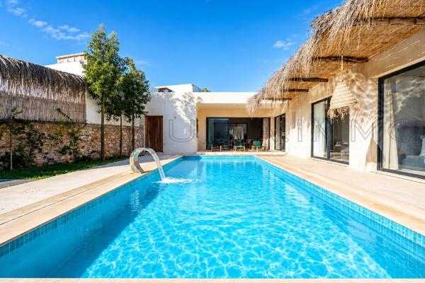 Magnifique villa de style balinais – Élégance & confort 