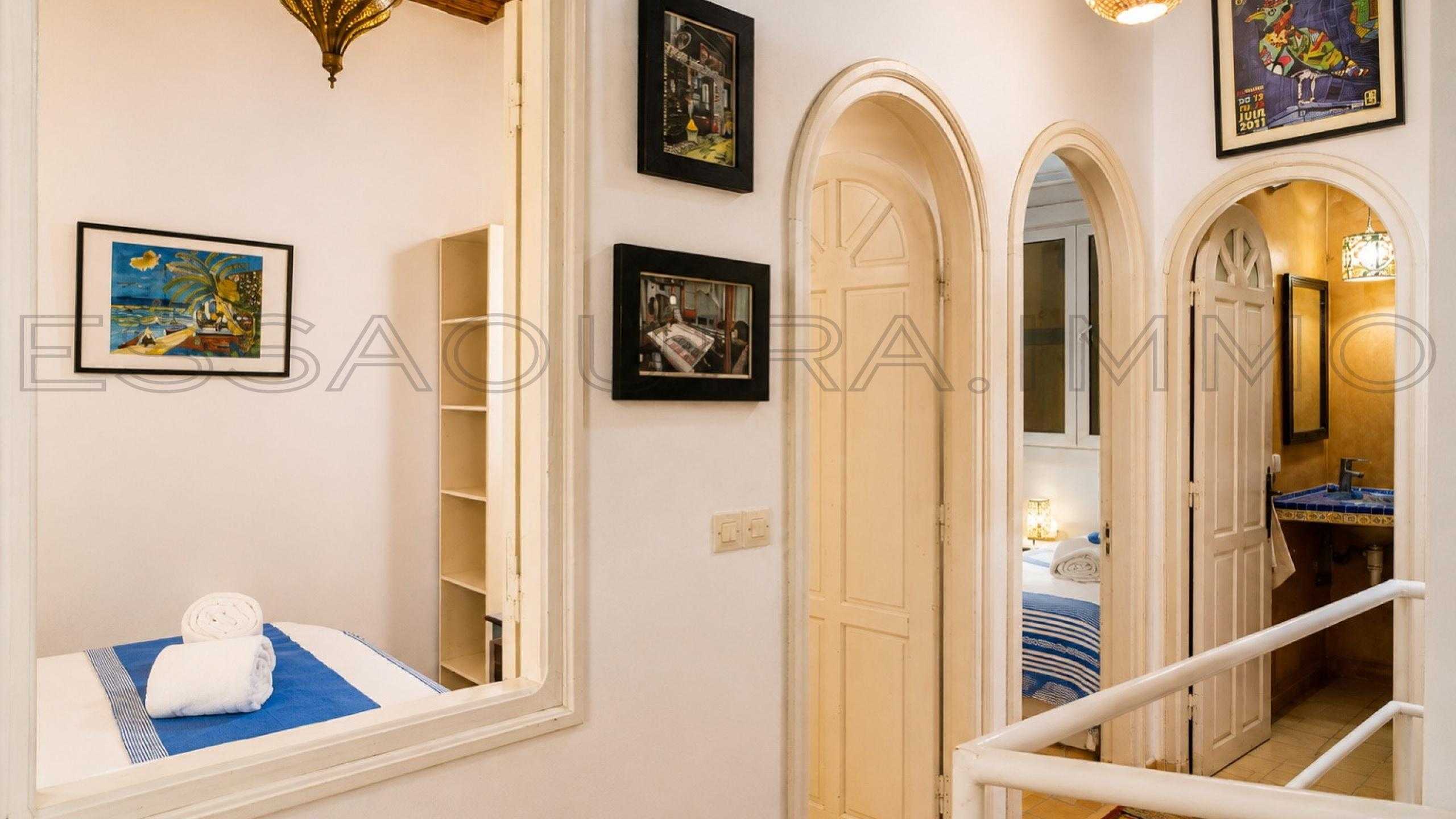riad avec 4 chambres et 2 salles de bain
