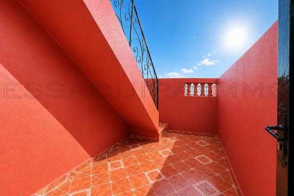 Appartement avec terrasse & solarium privatifs