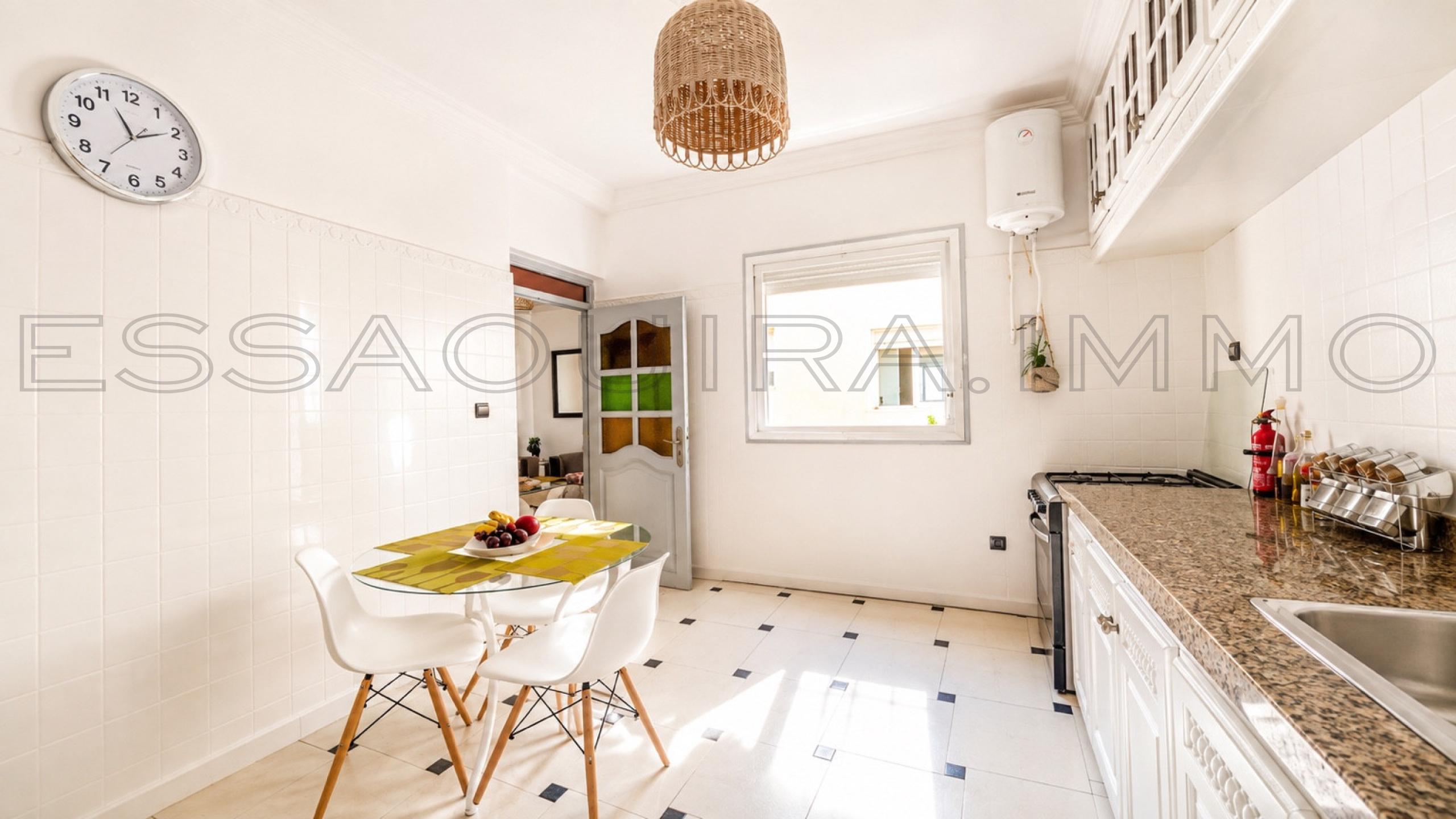 appartement avec 2 chambres et 1 salle de bain