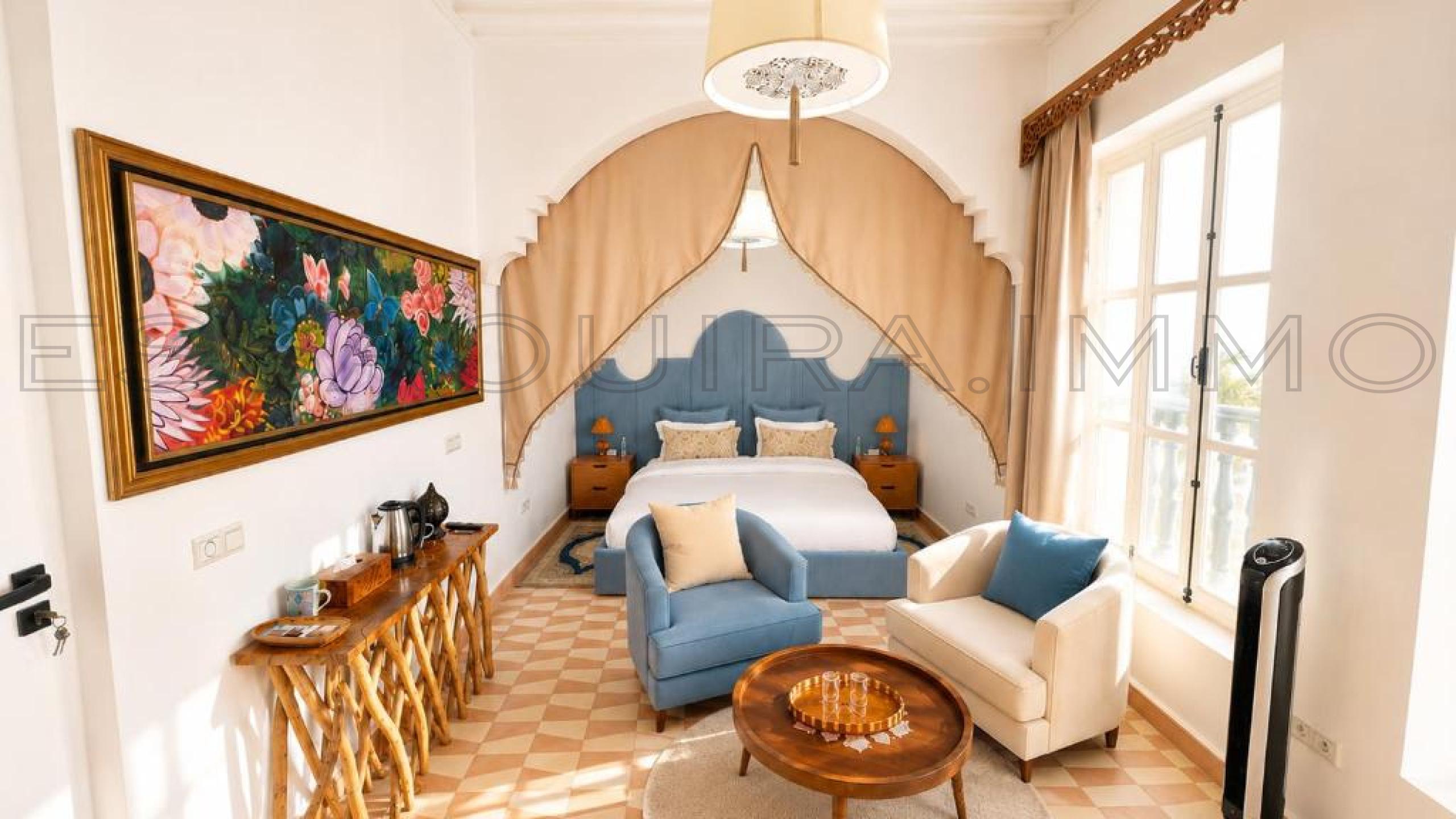 riad avec 7 chambres et 7 salles de bain