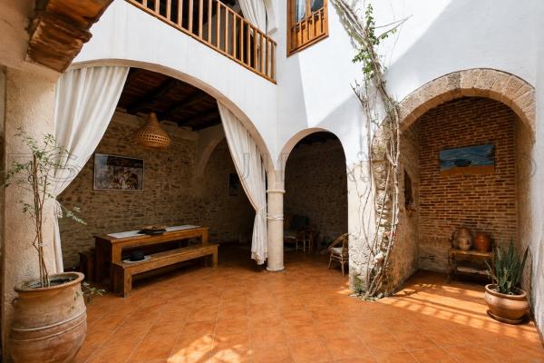 Riad de charme en pierre au cœur de la Médina