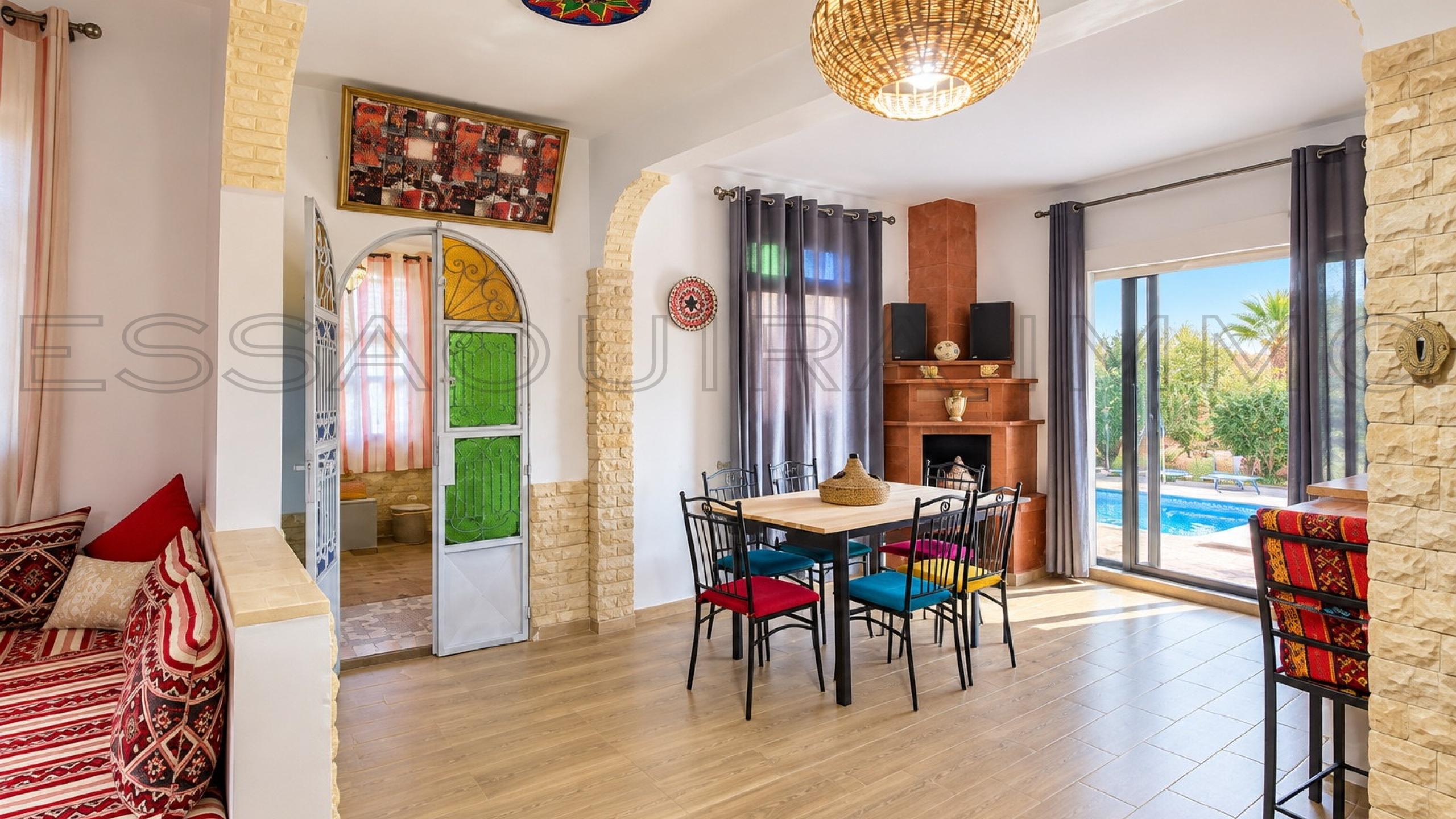 villa de 160 m&sup2; sur un terrain de 1,000 m&sup2;