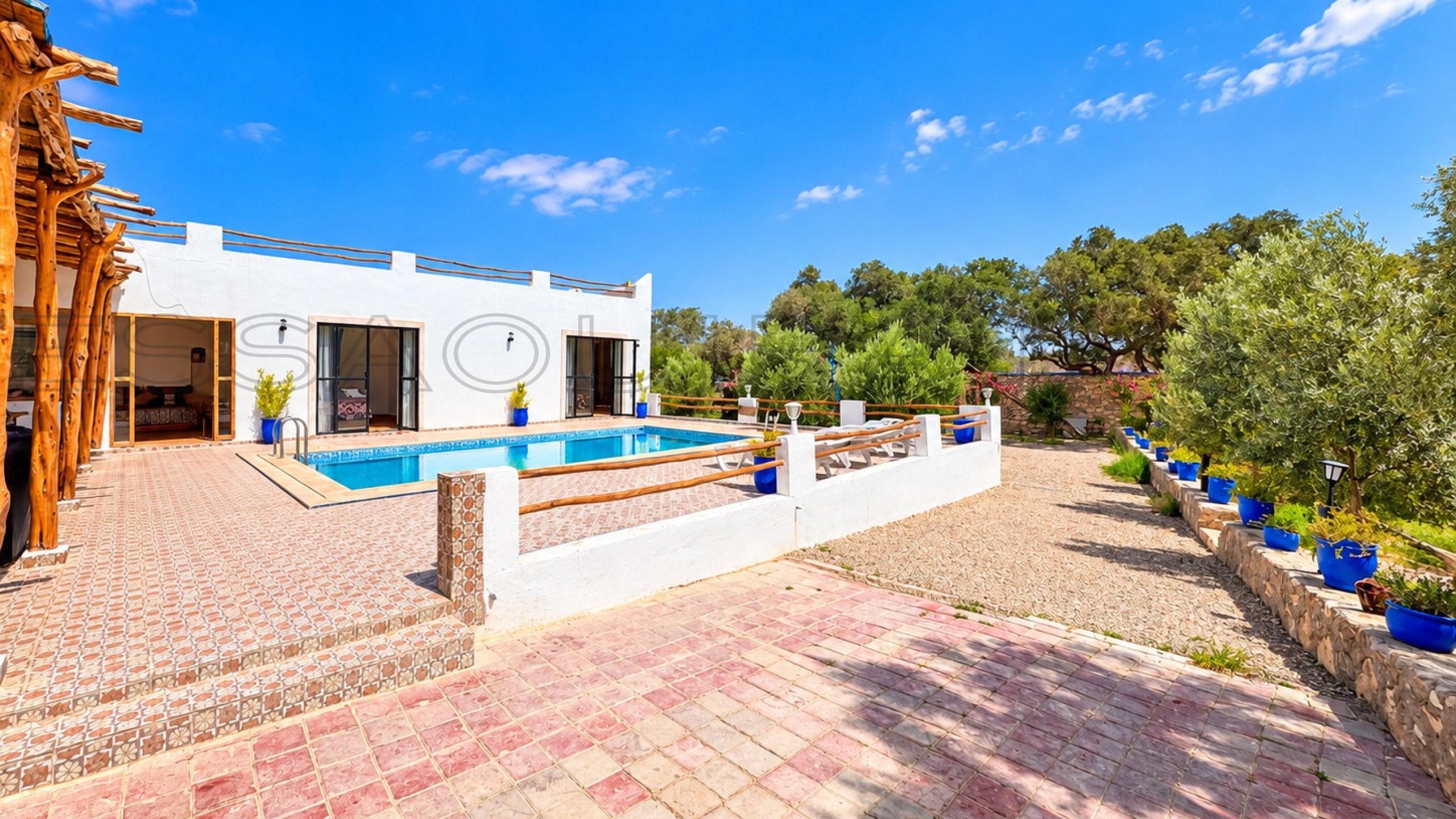 villa avec 4 chambres et 3 salles de bain