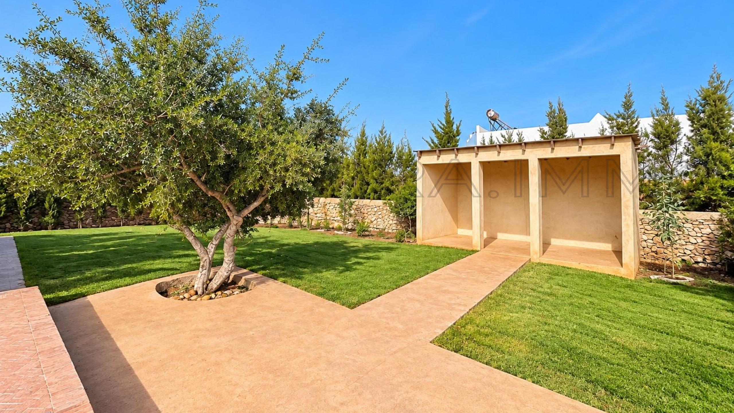 villa de 170 m&sup2; sur un terrain de 1,500 m&sup2;