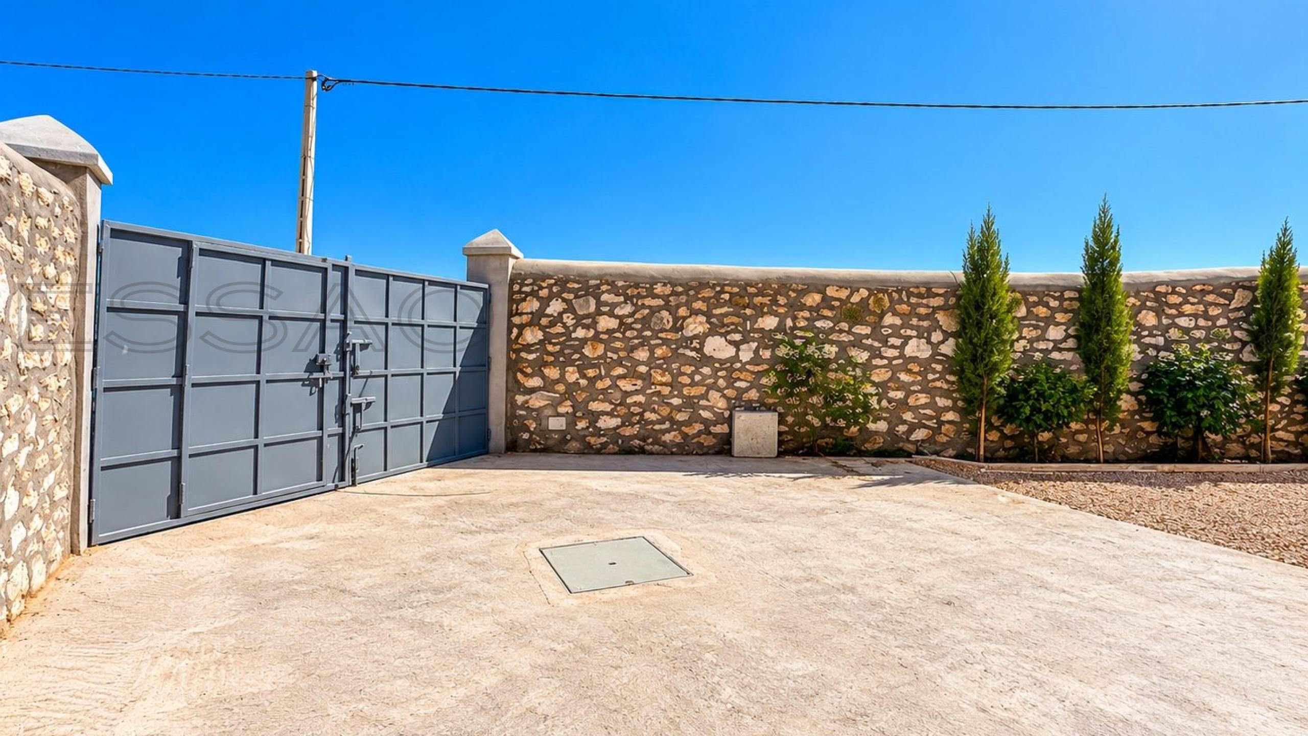 villa de 260 m&sup2; sur un terrain de 500 m&sup2;
