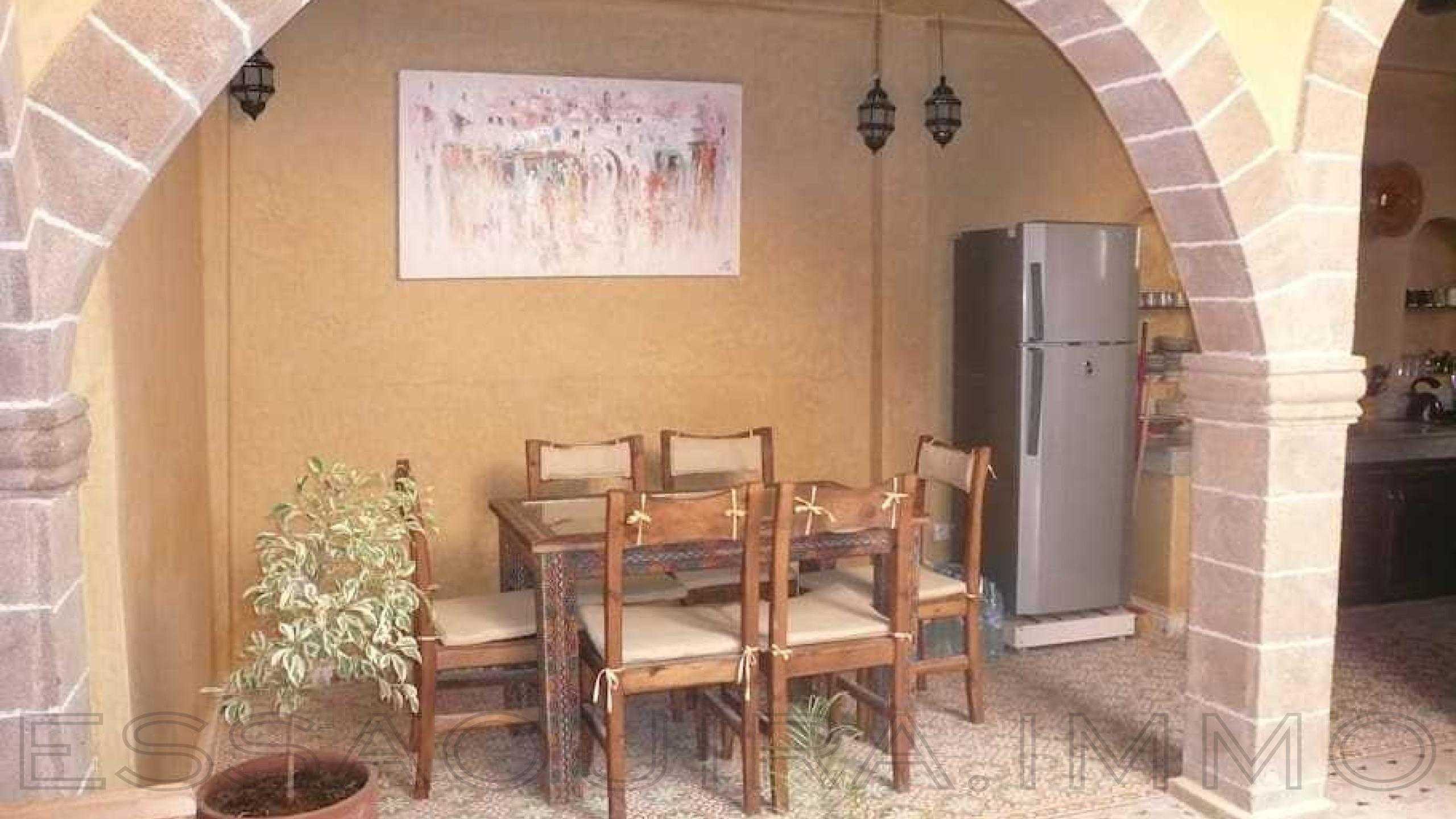 riad avec 7 chambres et 5 salles de bain
