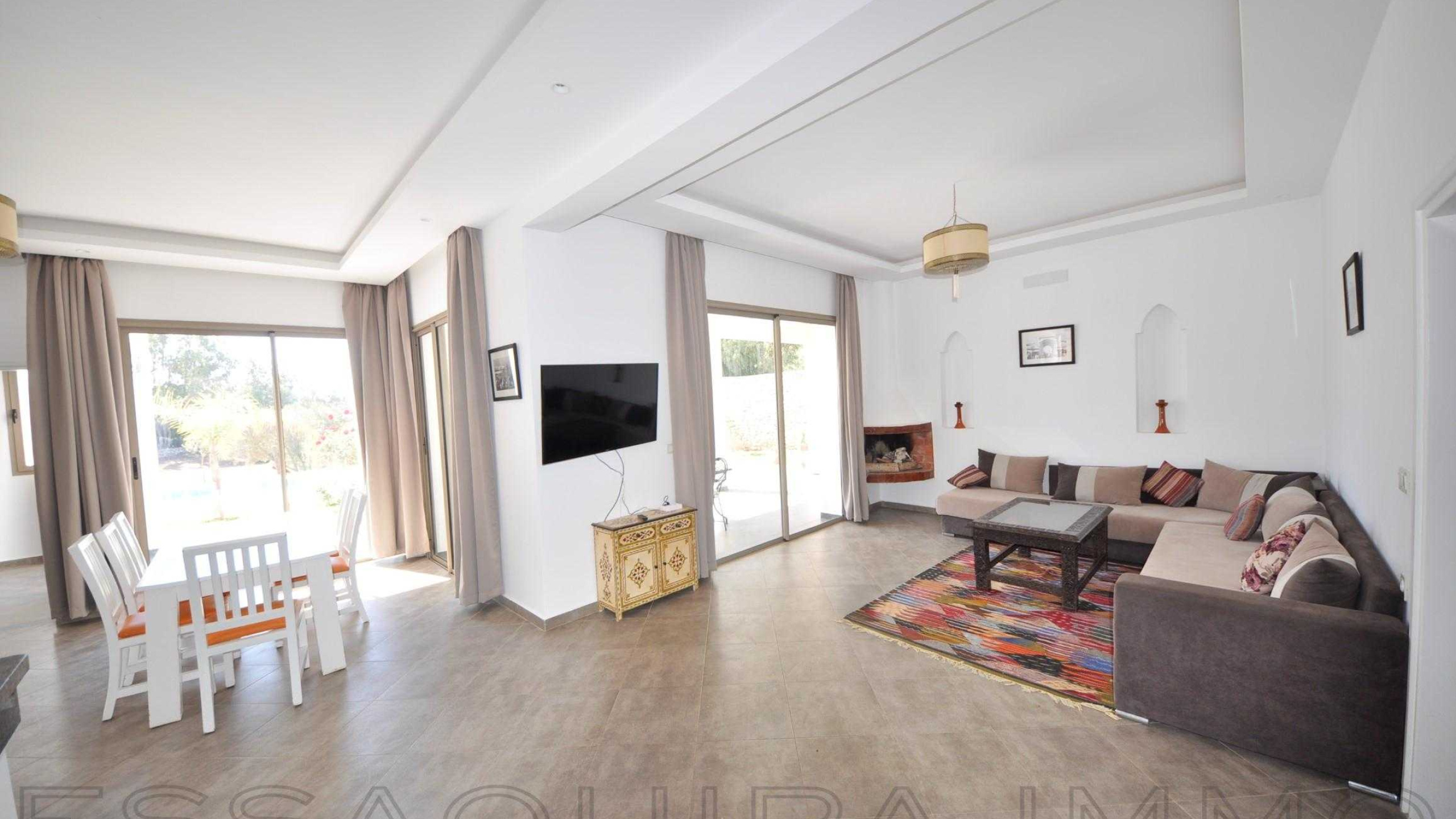 villa avec 4 chambres et 4 salles de bain