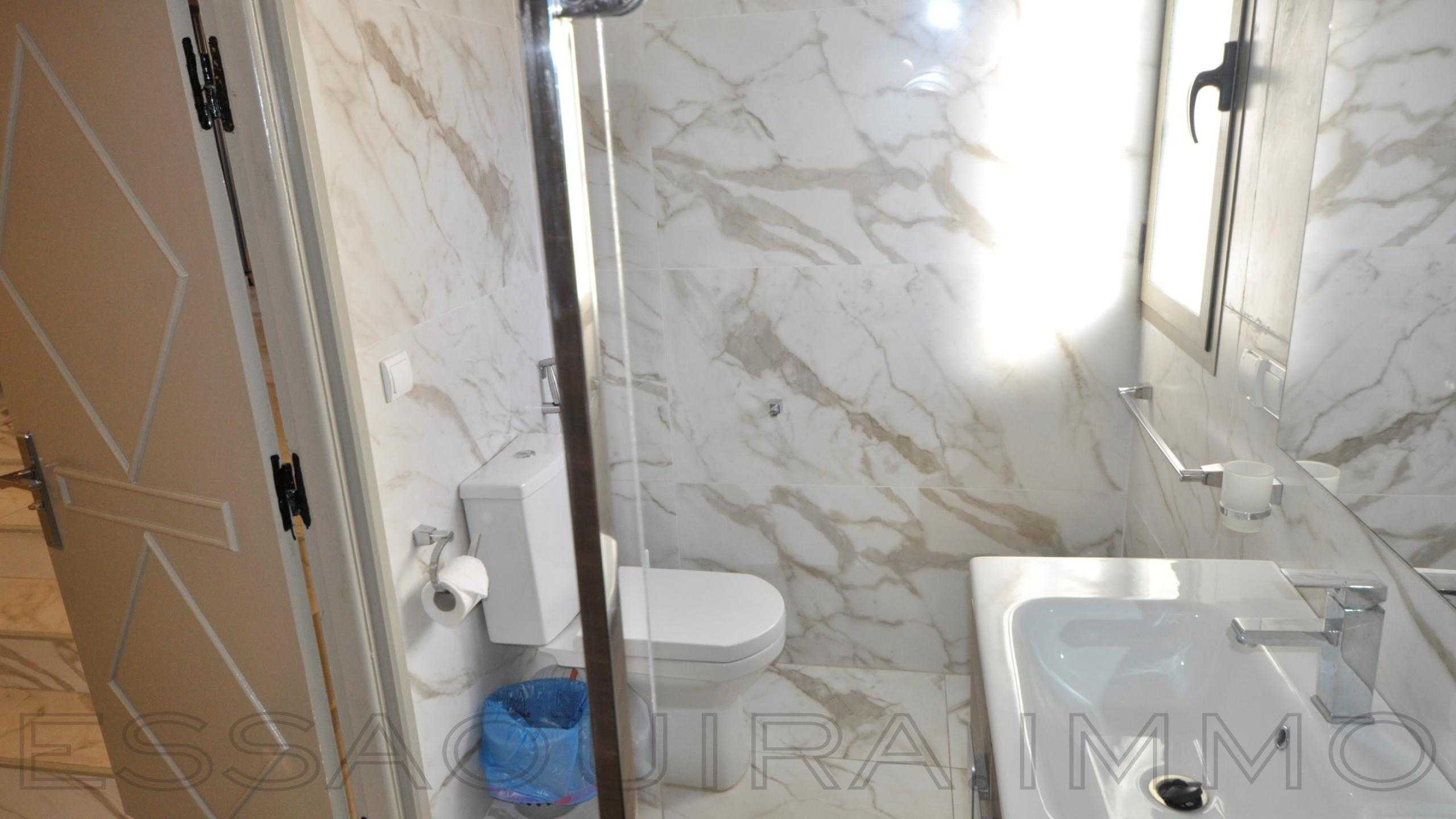 appartement avec lecteur bluetooth