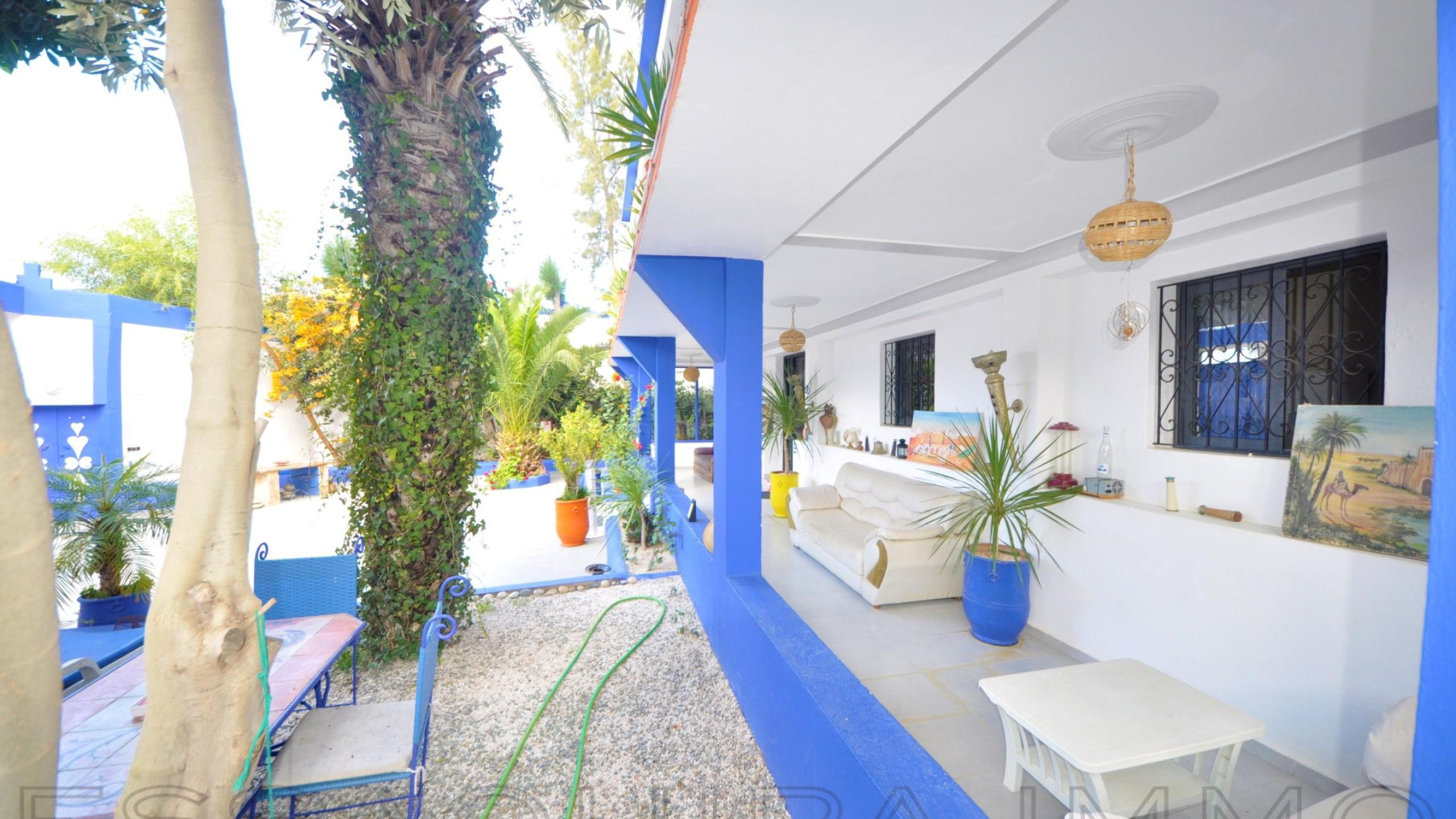 maison d'hôtes de 350 m² sur un terrain de 1,000 m²