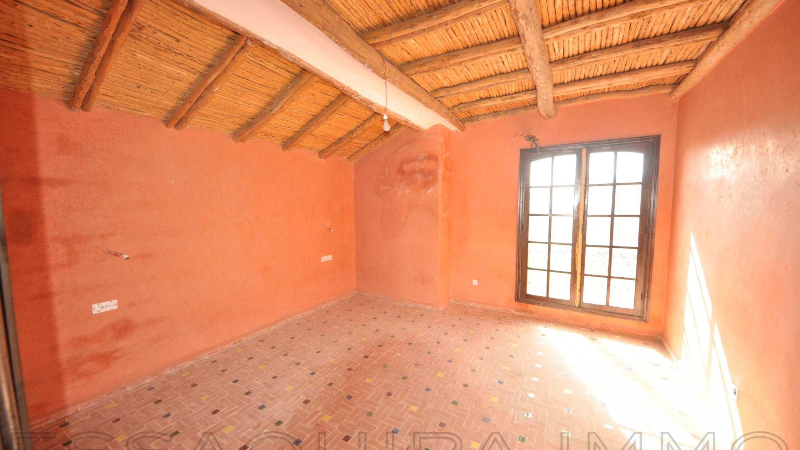 maison d'hôtes de 840 m² sur un terrain de 11,560 m²