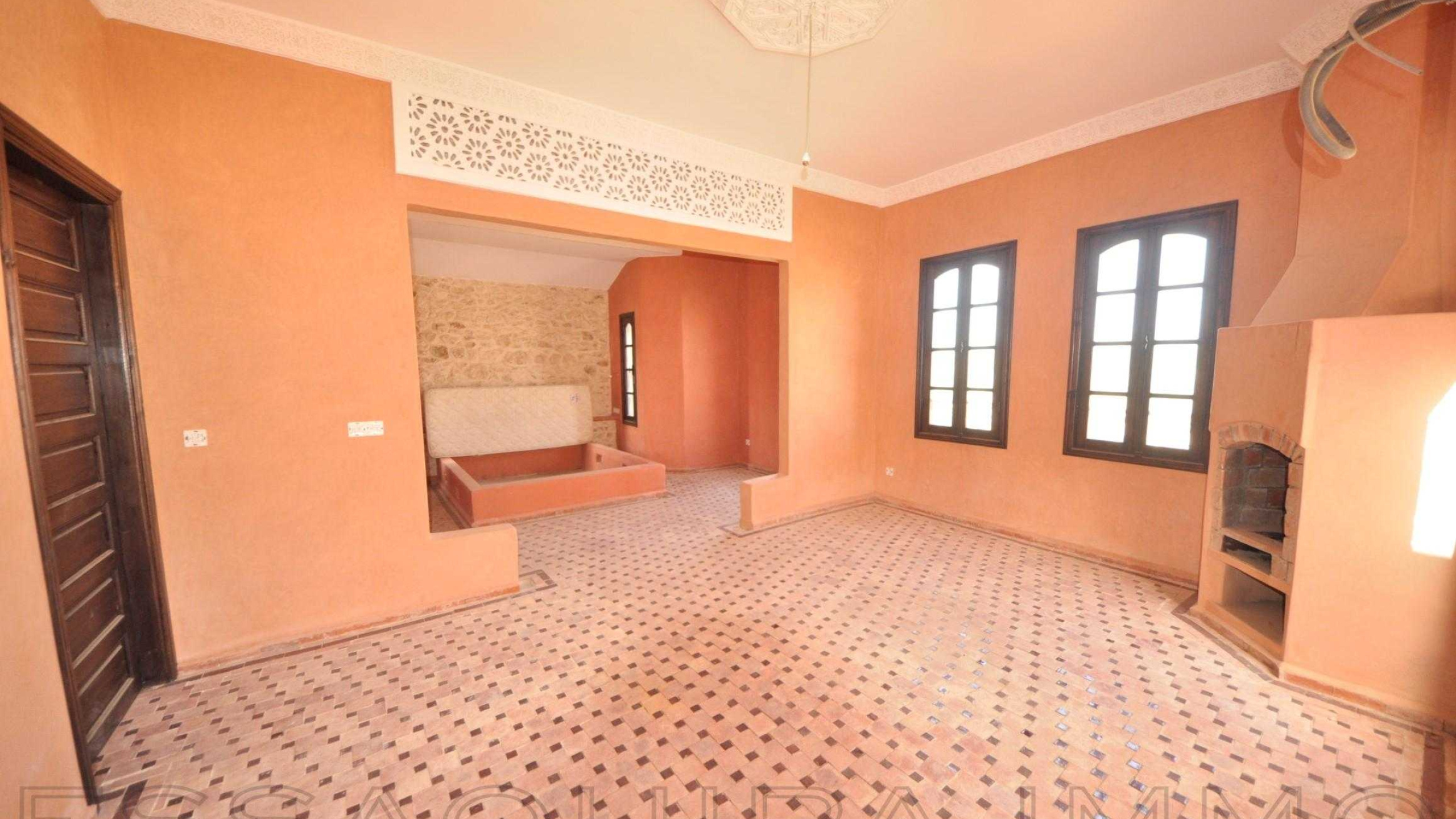 maison d'hôtes à 3 400€ /mois