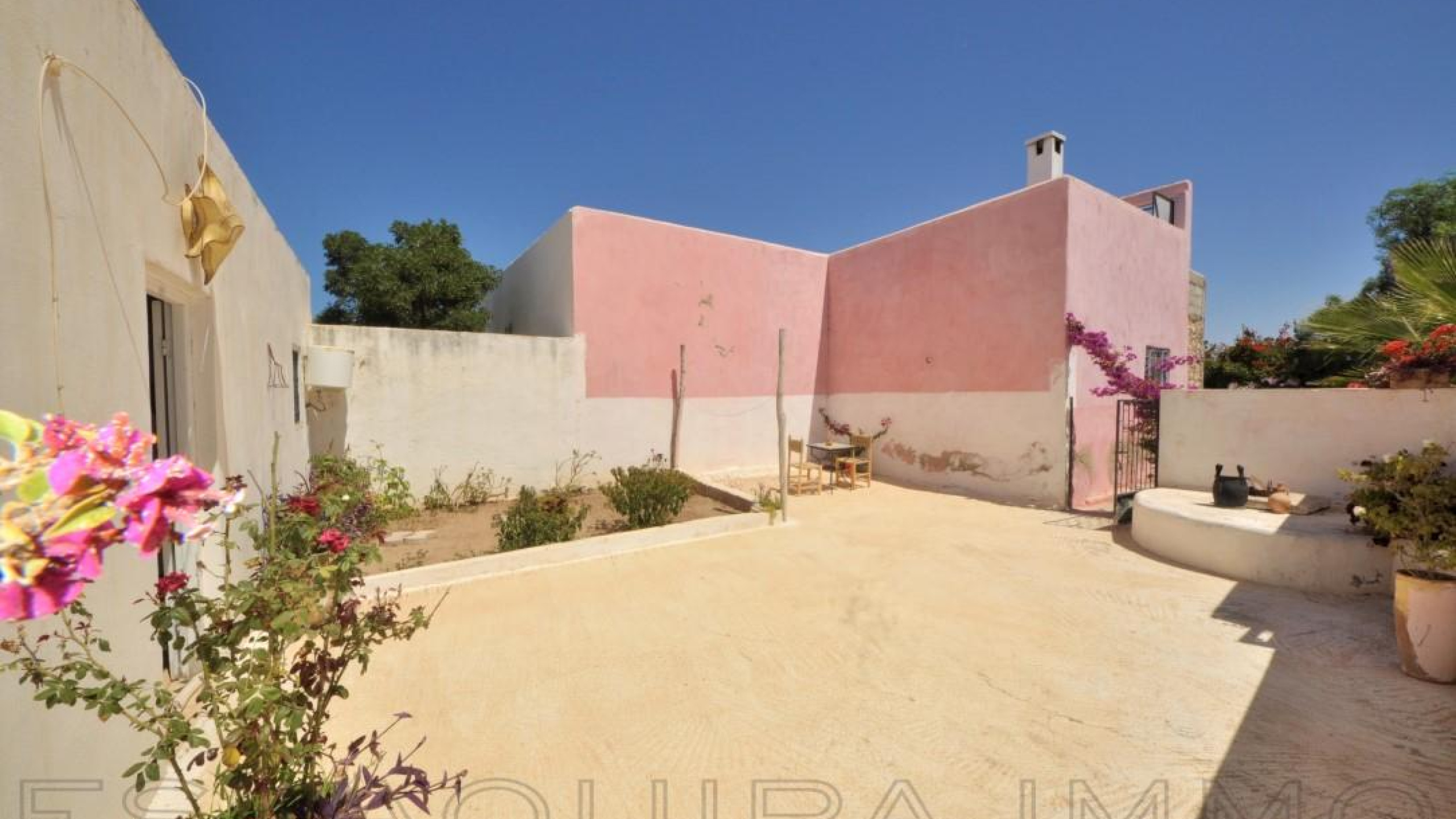 maison à 250€ /mois